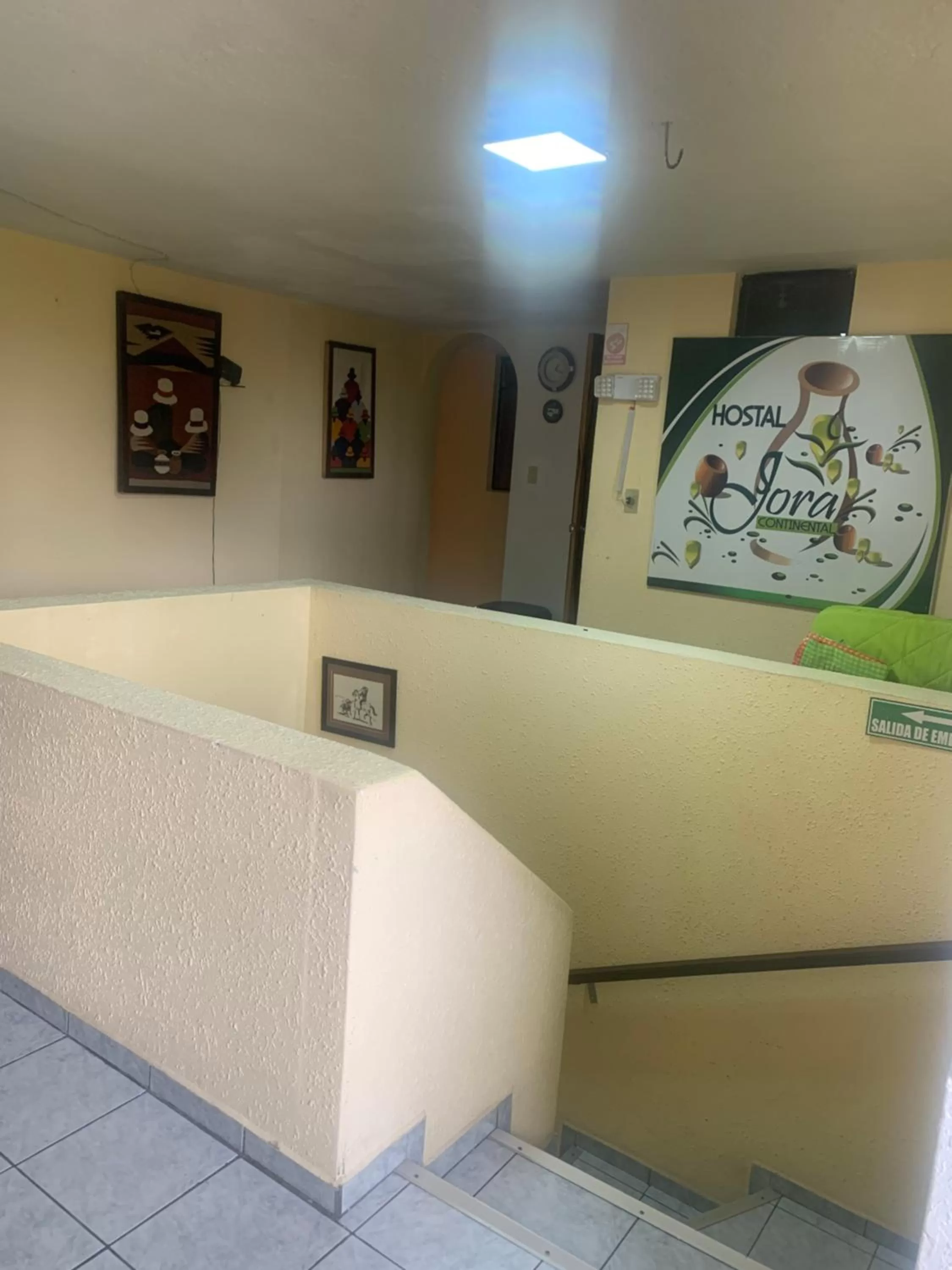 Hostal Jora Continental