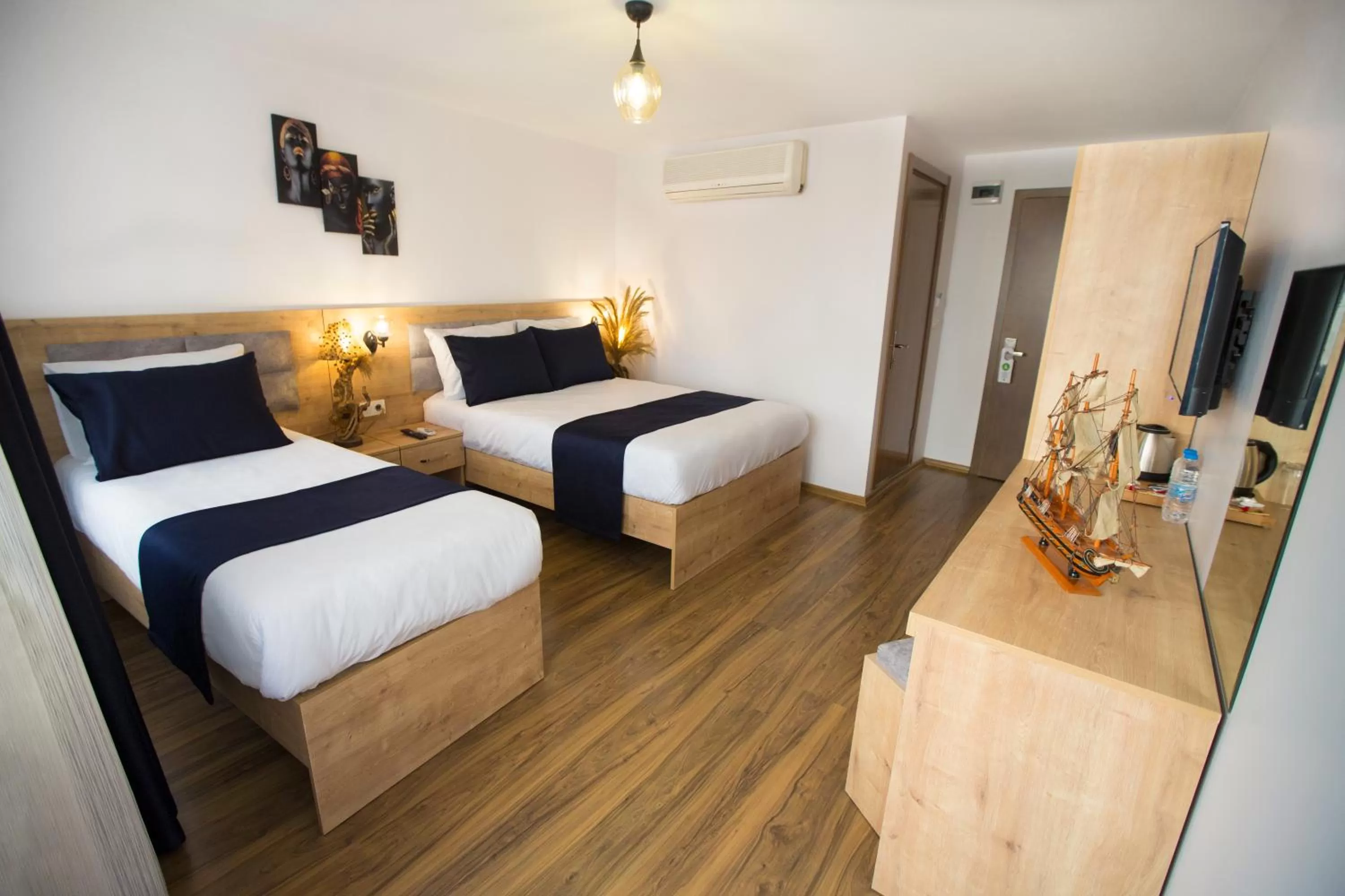 Bed in Golden Street Hotel