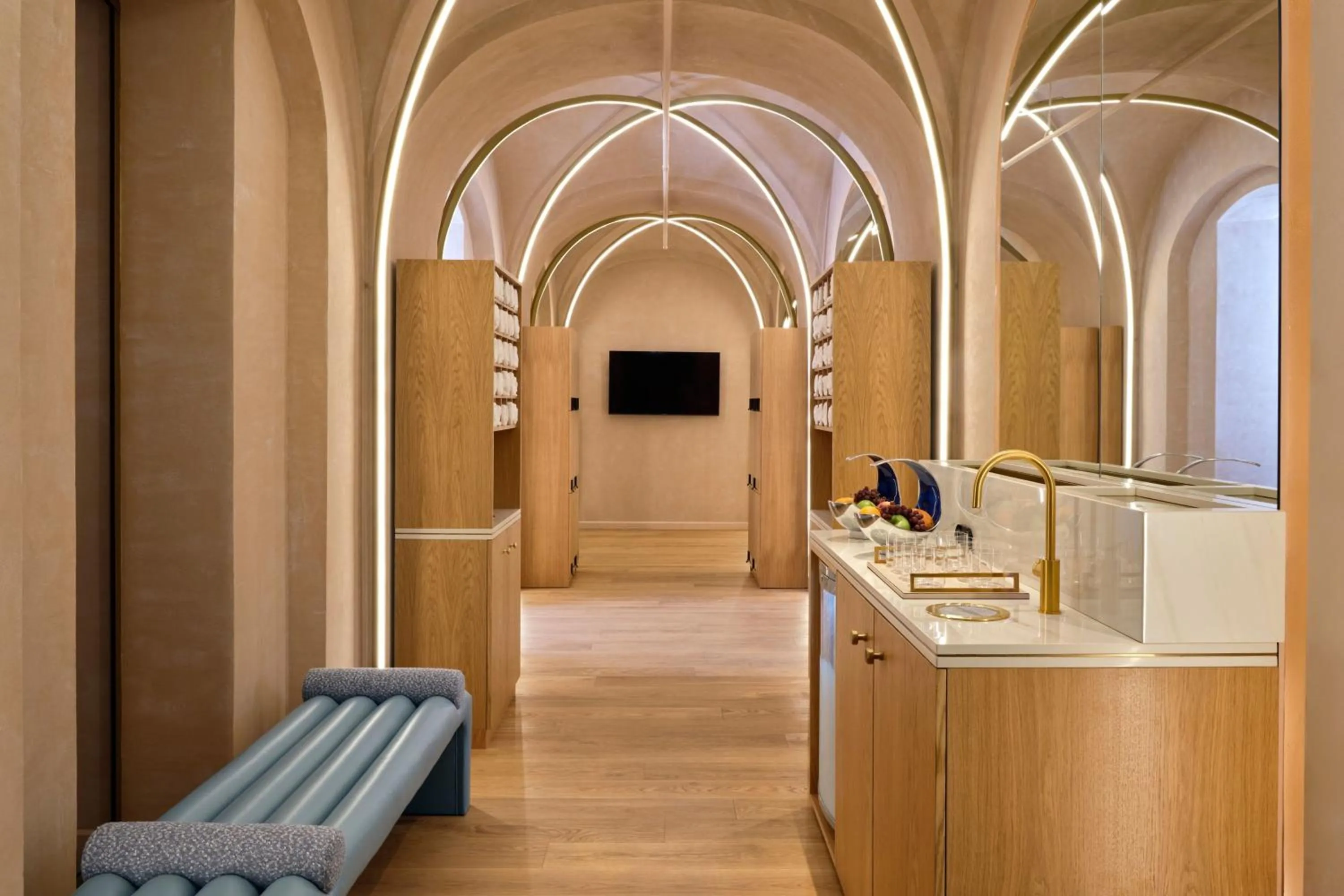 Spa and wellness centre/facilities in W Budapest