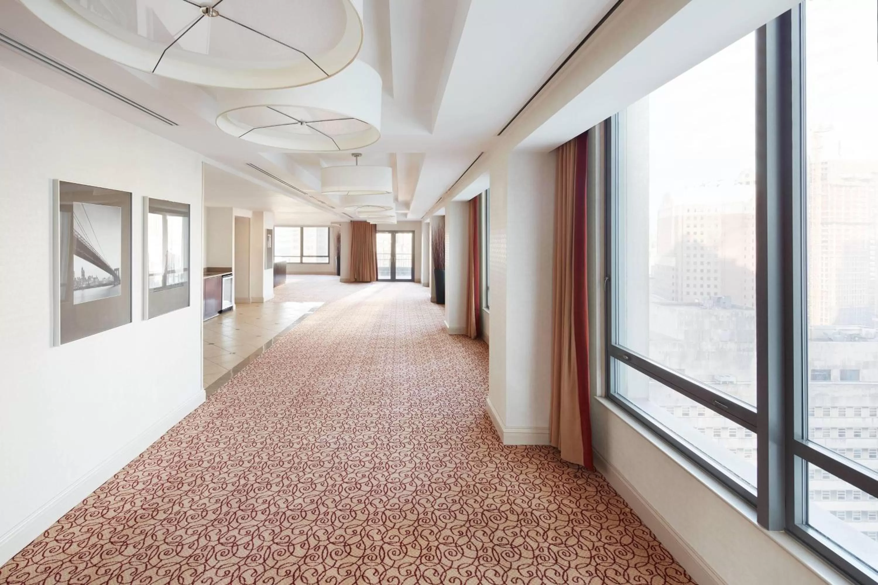 Meeting/conference room in New York Marriott at the Brooklyn Bridge