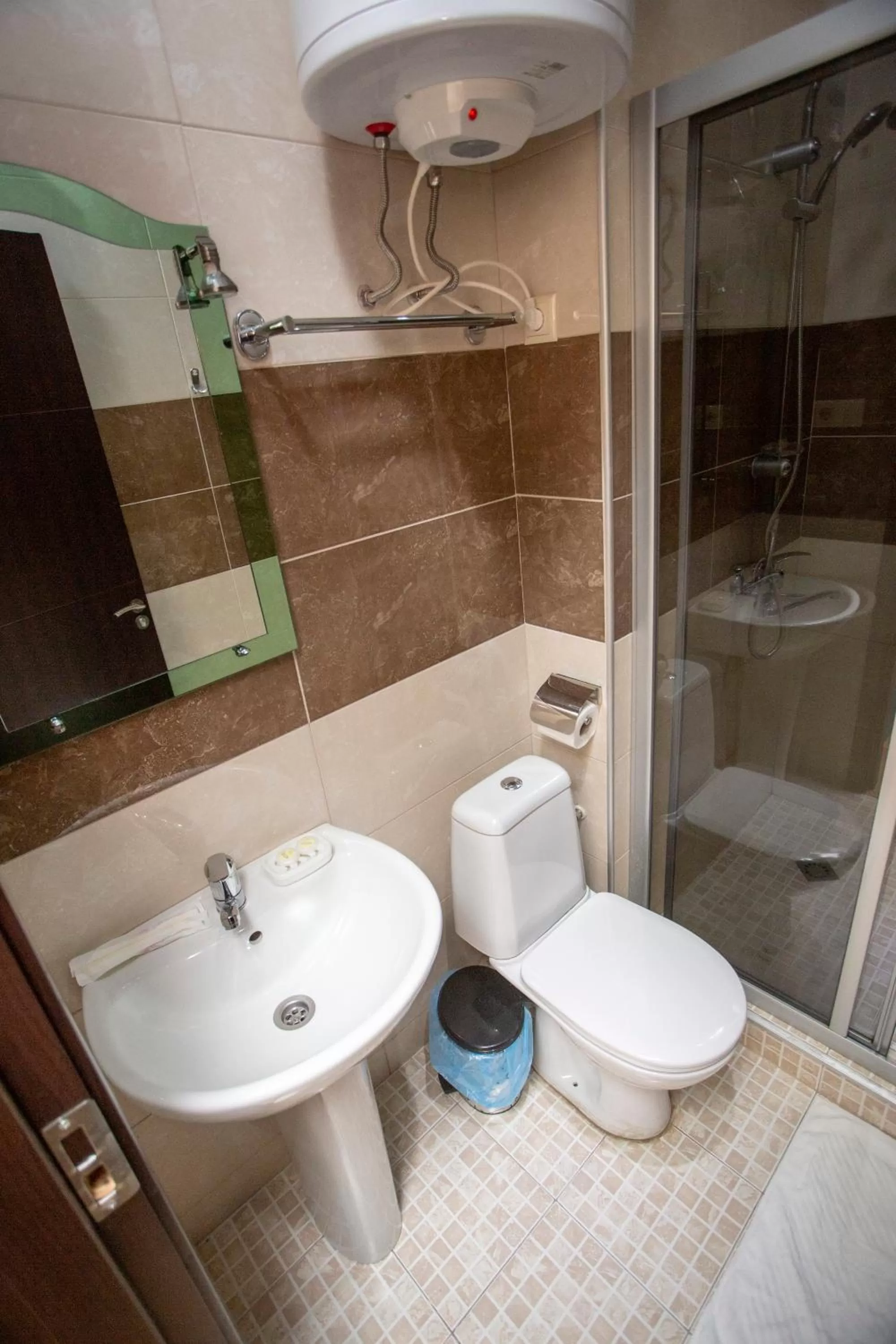 Shower in Blue Star Batumi