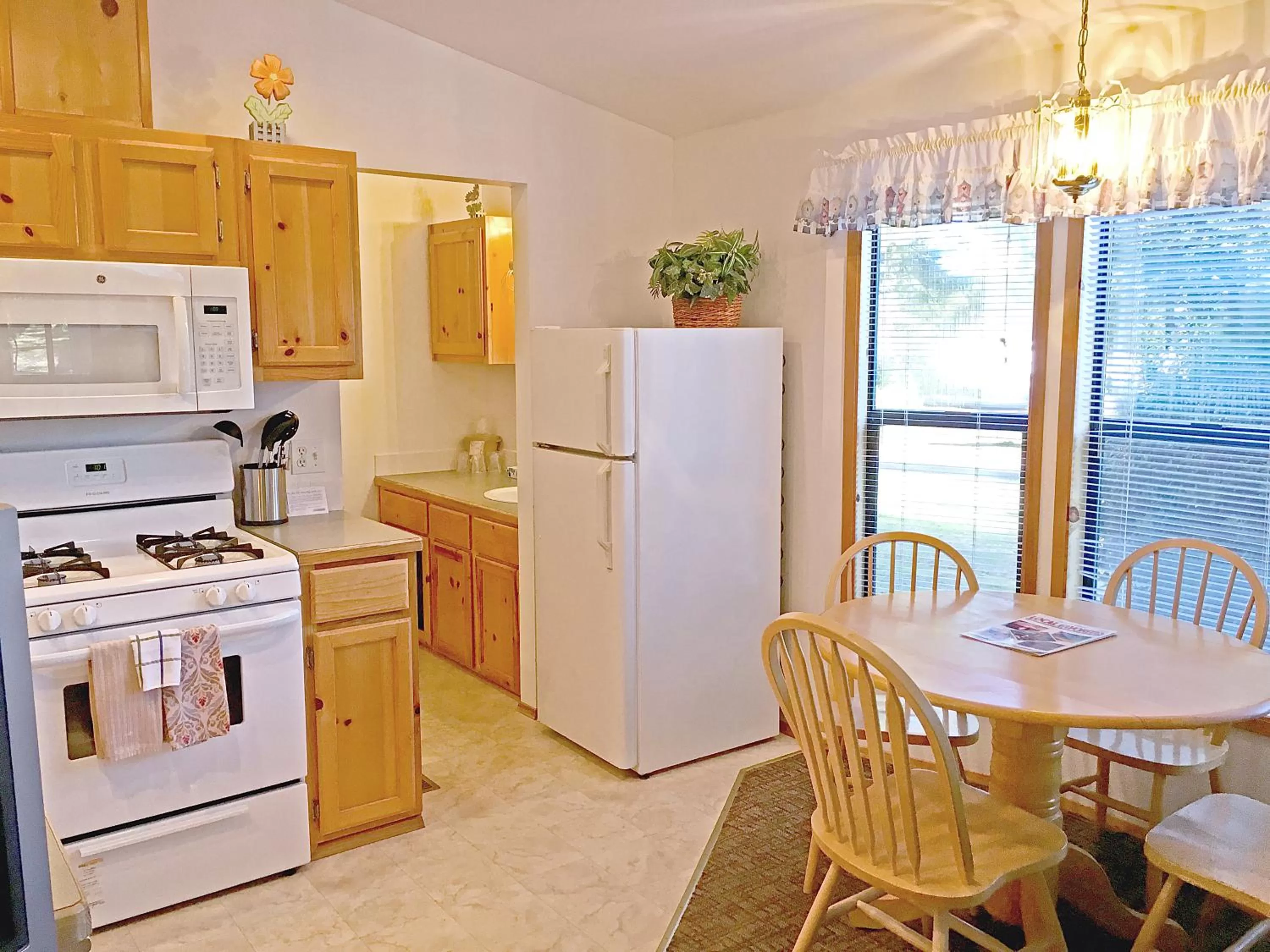 Park Motel and Cabins