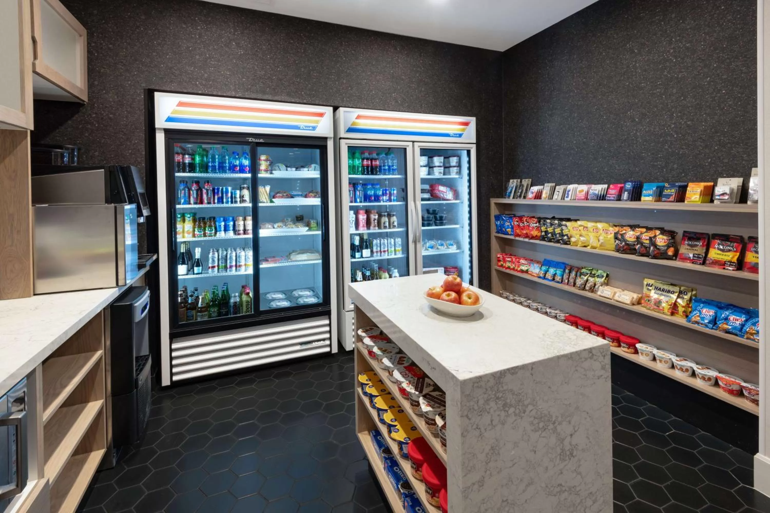 Restaurant/places to eat in DoubleTree by Hilton Denver Cherry Creek, CO