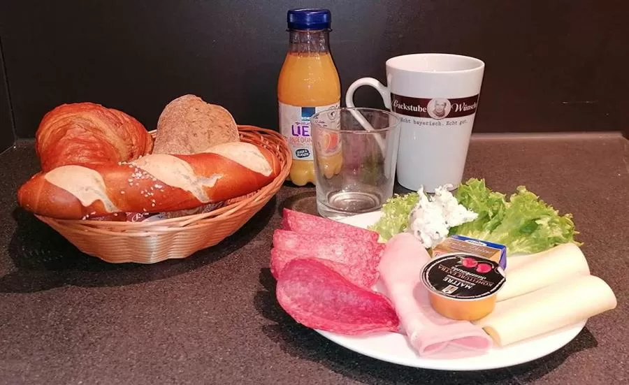 Breakfast in Donau-Hotel
