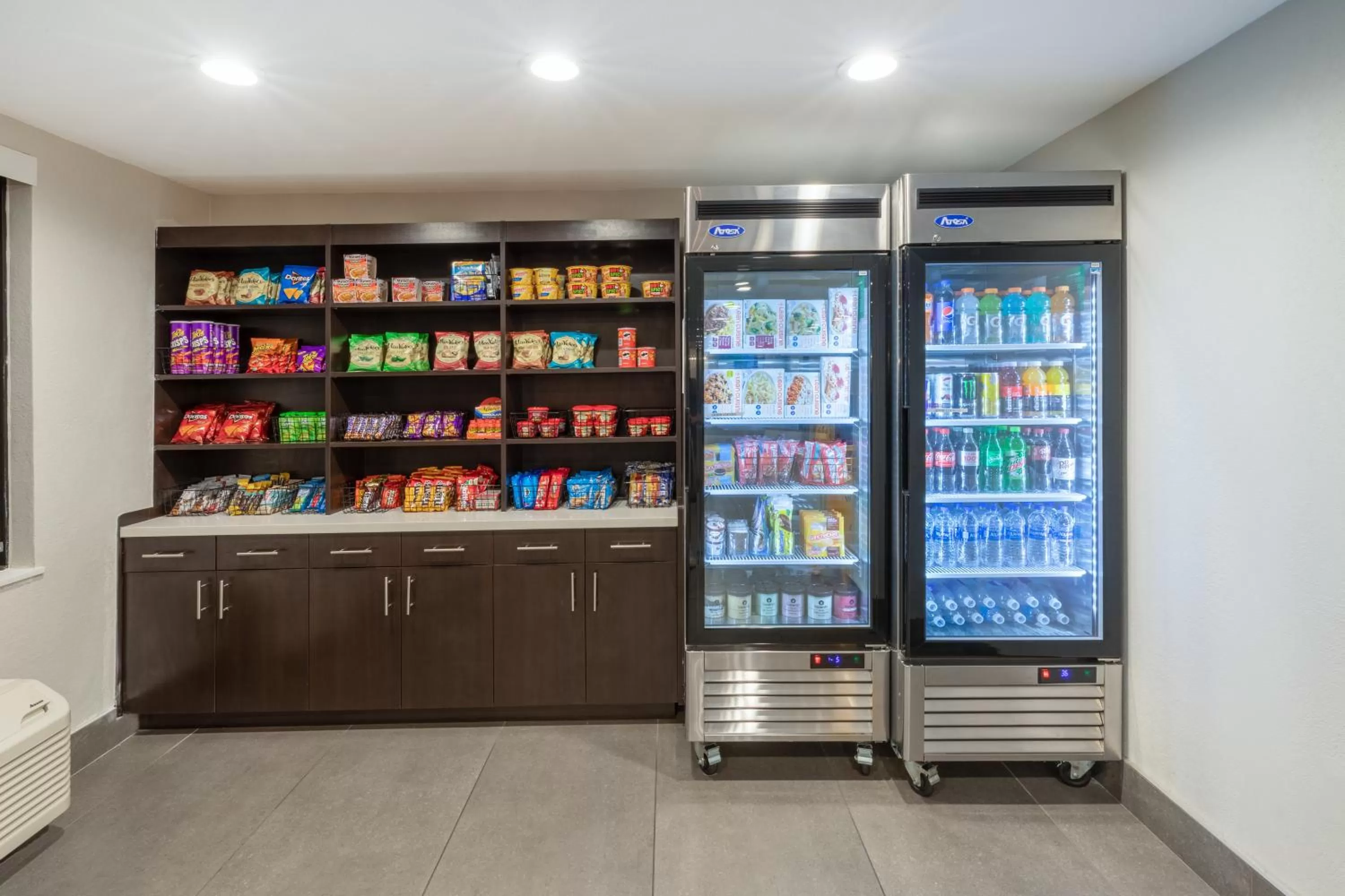 On-site shops in La Quinta by Wyndham Houston NW Brookhollow