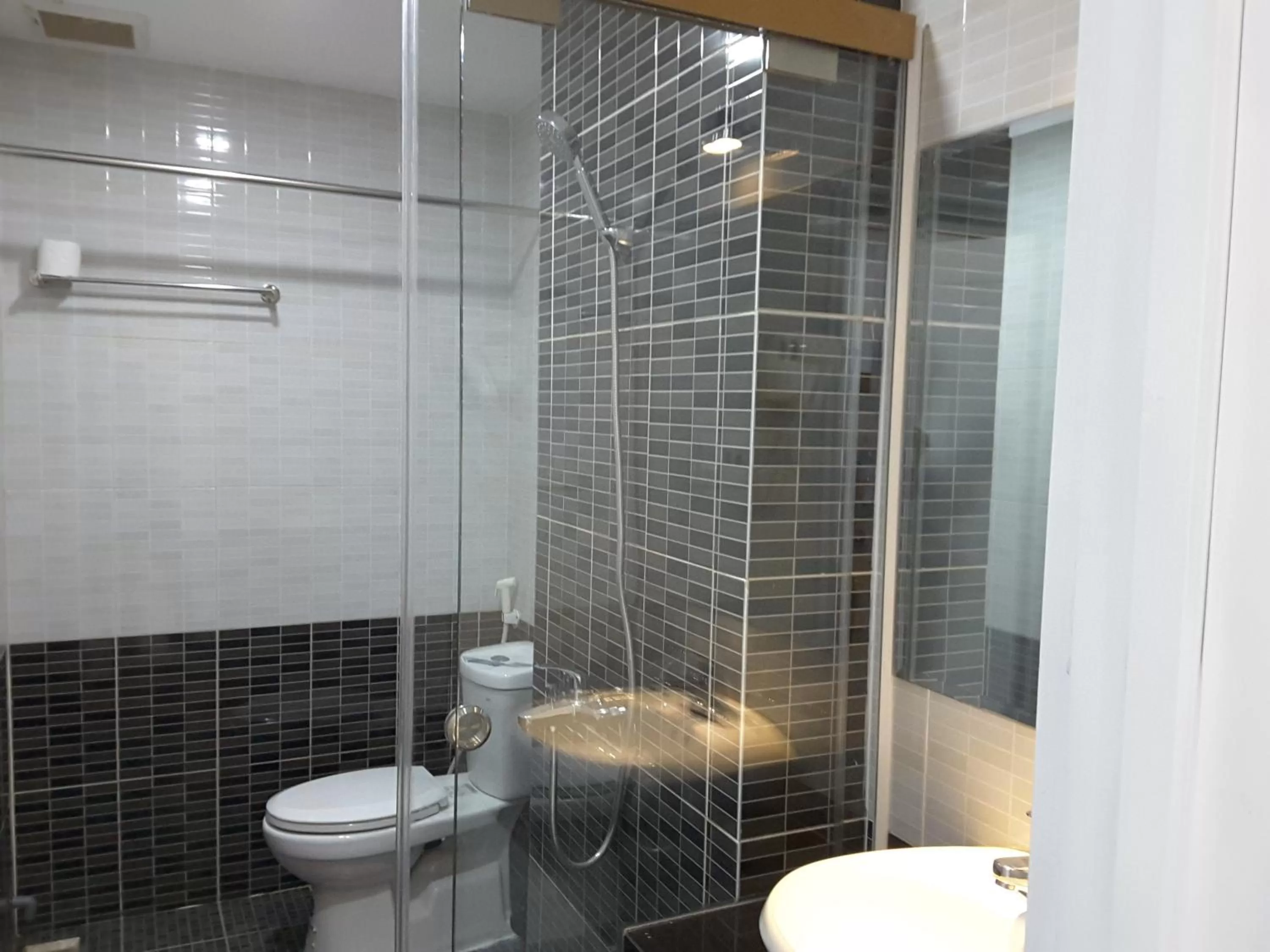 Bathroom in Gold Ocean Apartment Nha Trang