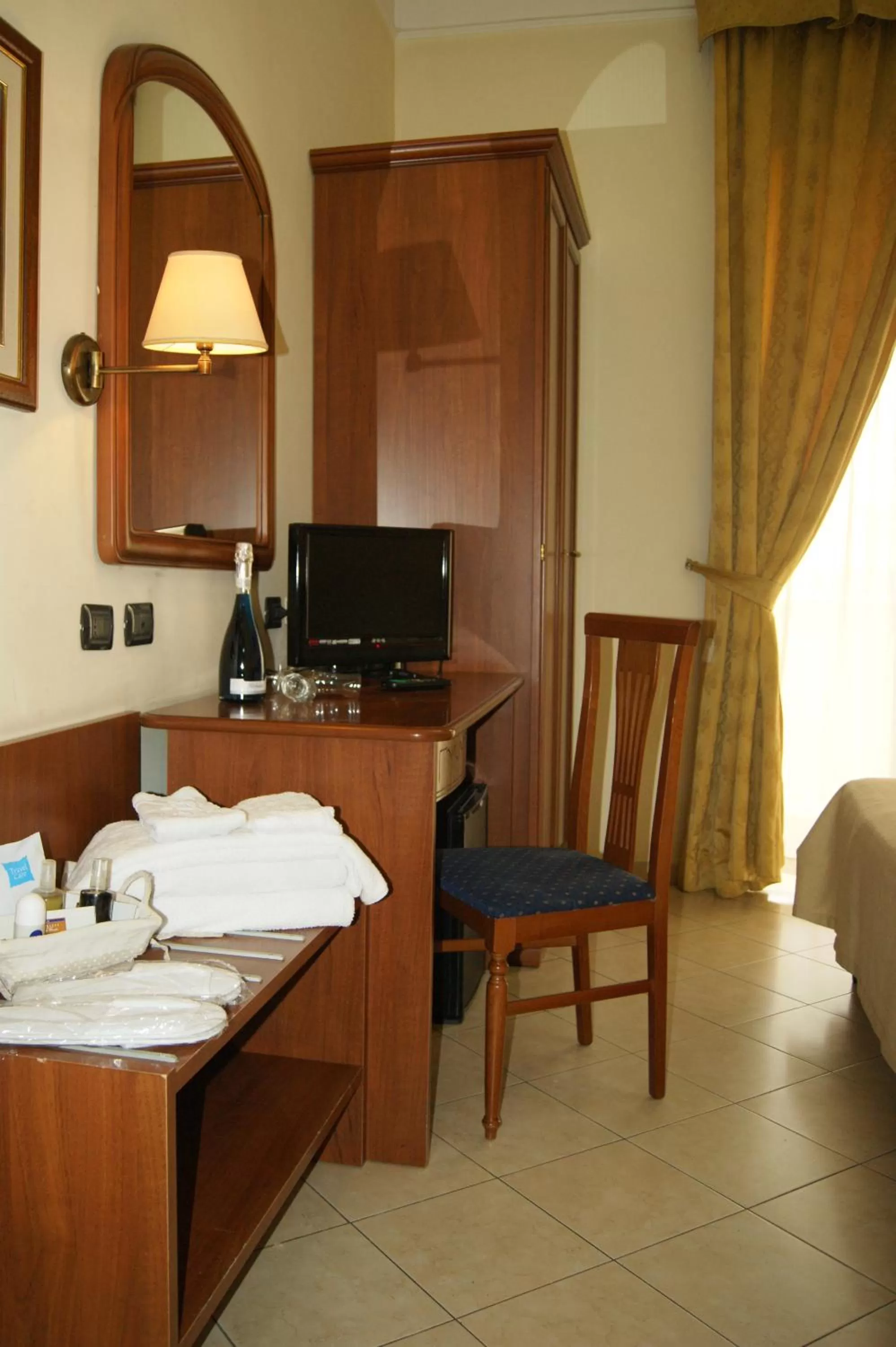 Bedroom in Hotel Elio