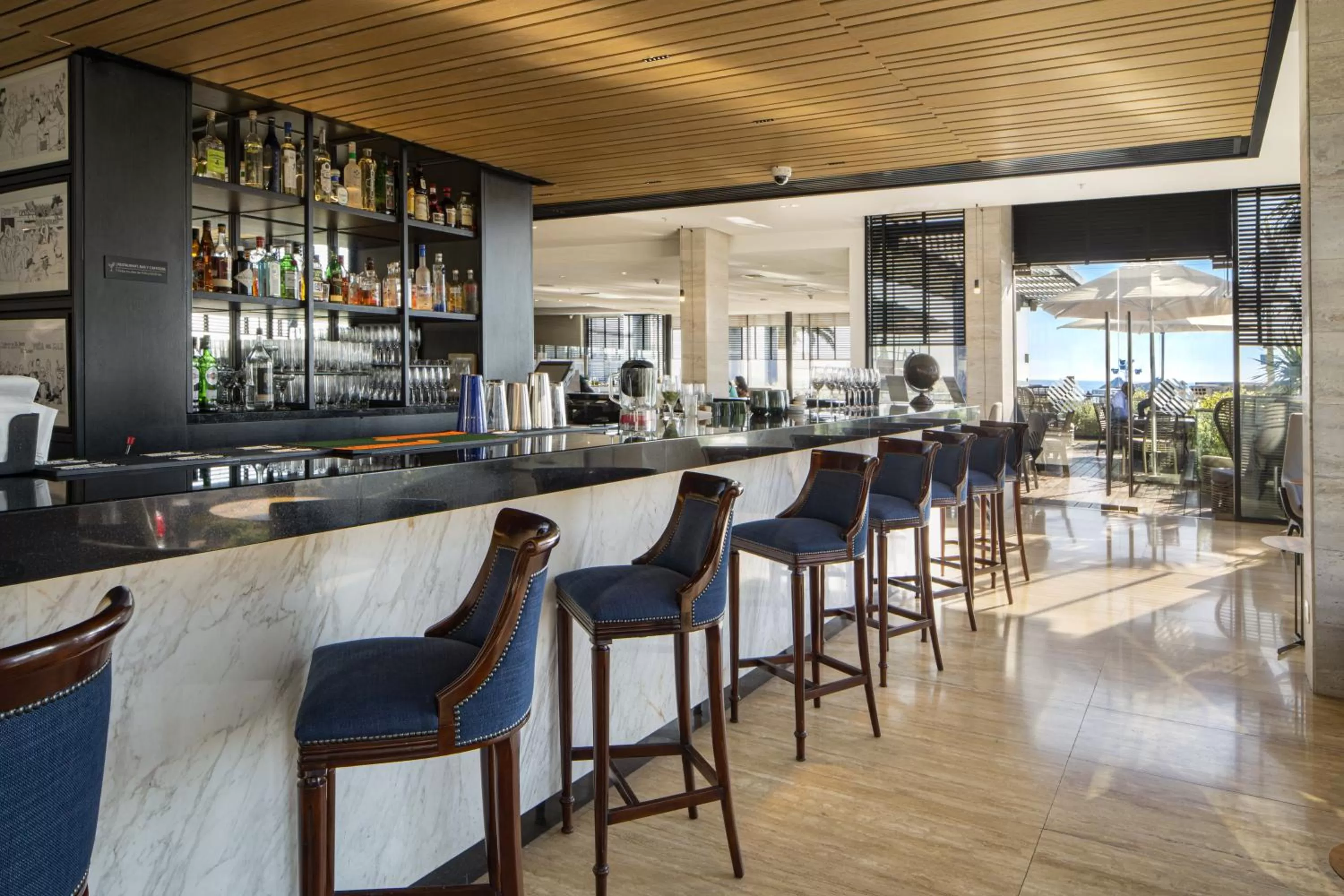 Lounge or bar in Pullman Vina del Mar San Martin
