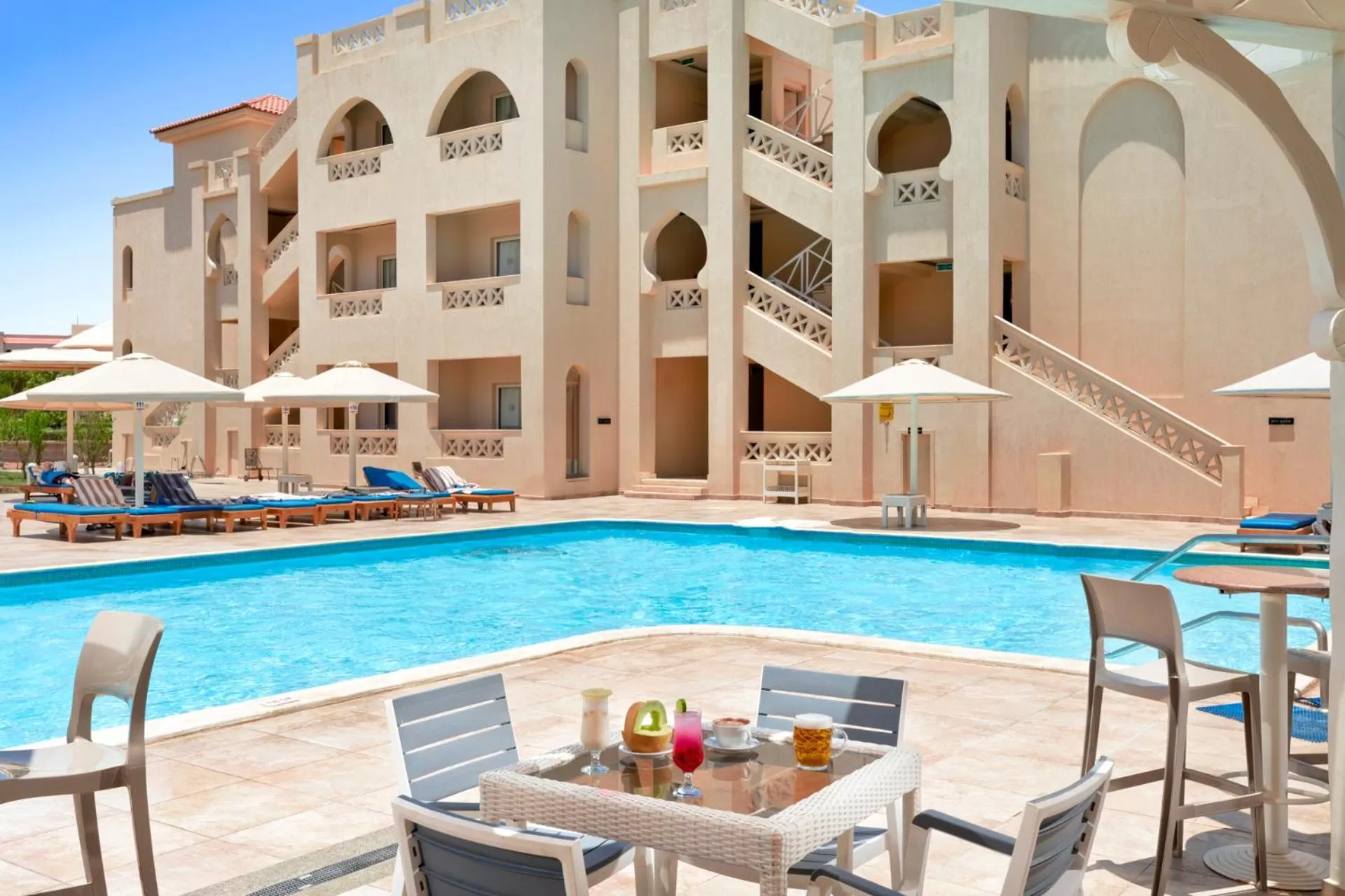 Food and drinks in Pickalbatros Aqua Vista Resort - Hurghada