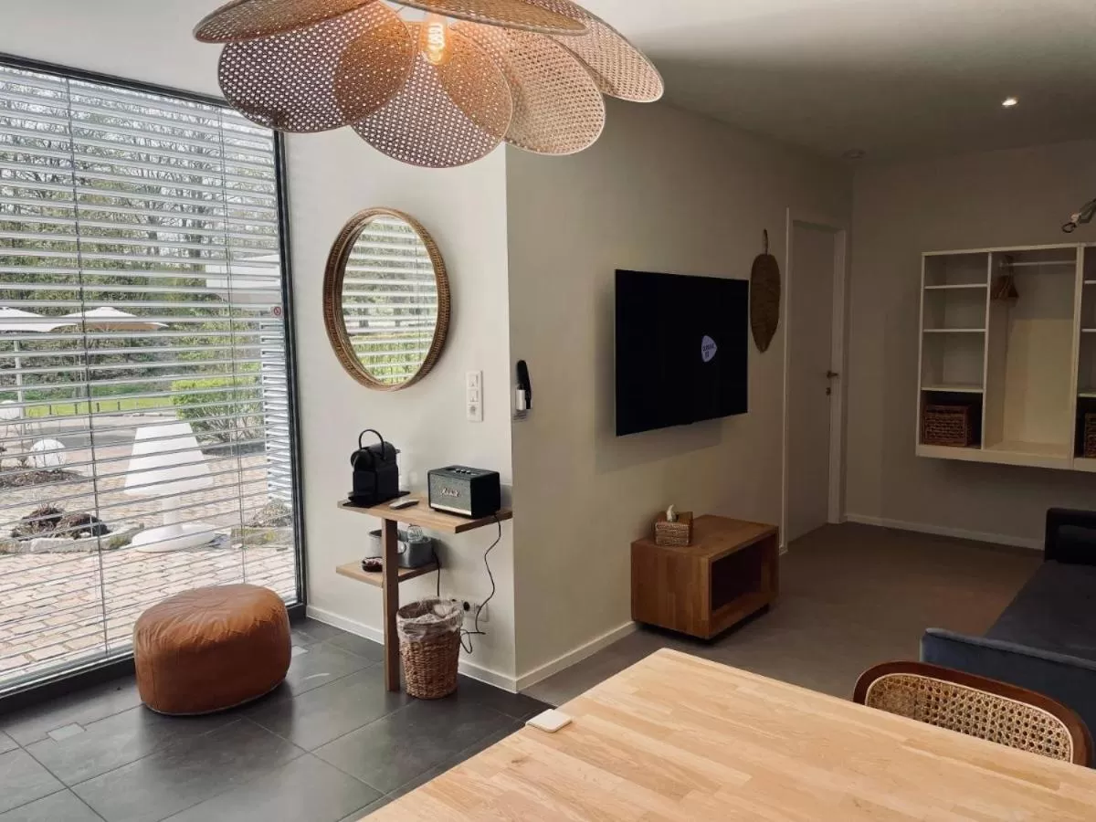 TV/Entertainment Center in La Bel échappée