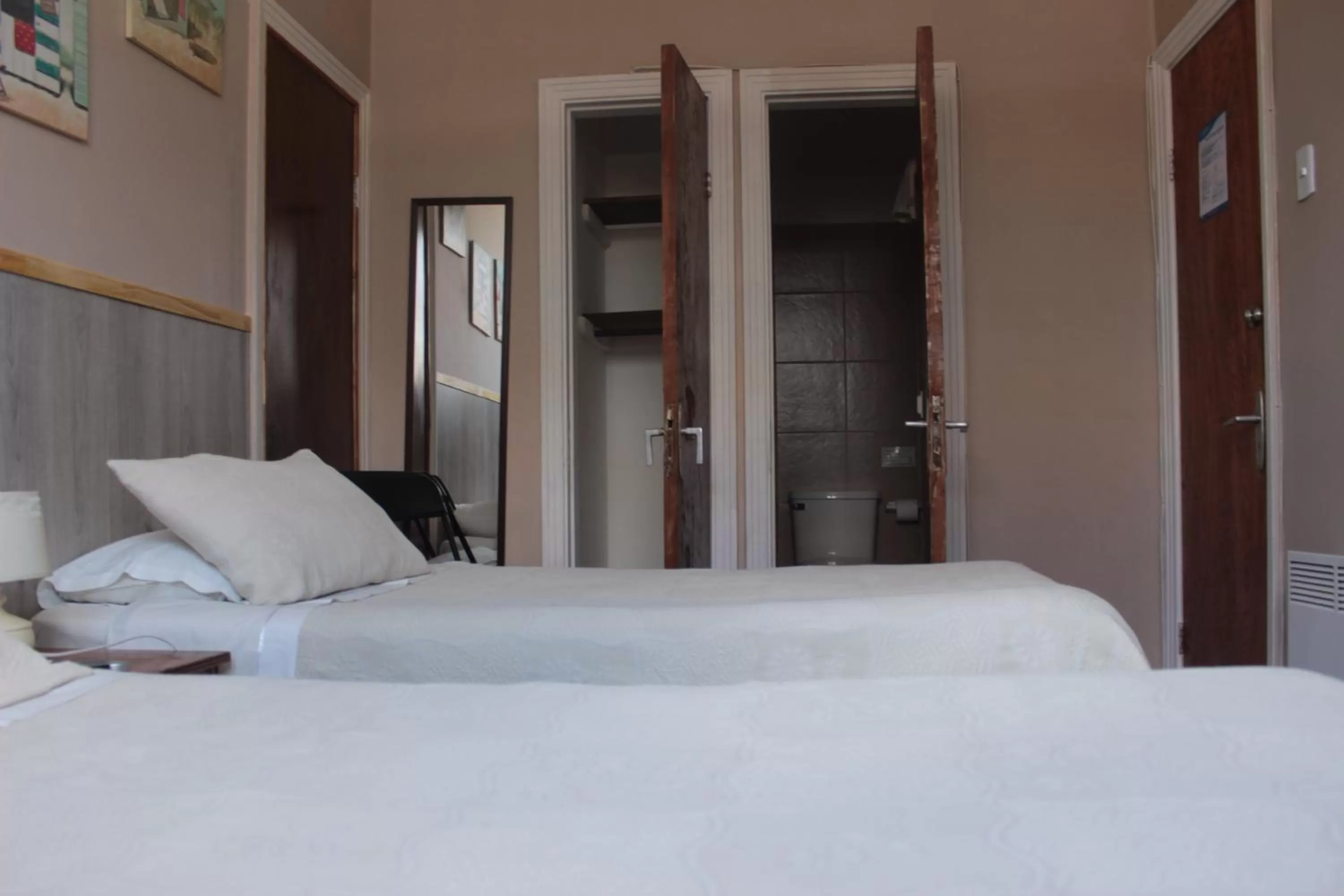 Bed in Alhambra Hotel