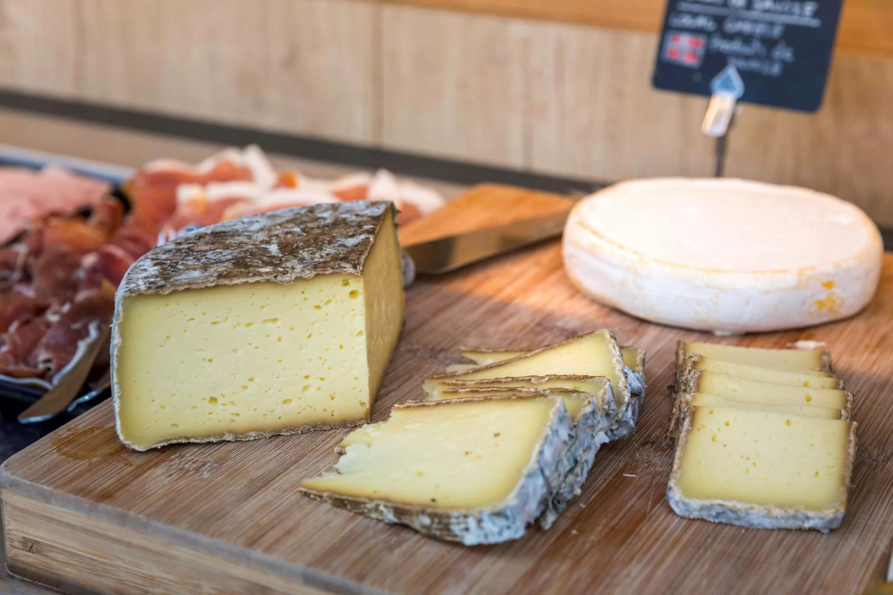 Restaurant/places to eat, Food in Best Western Hôtel International