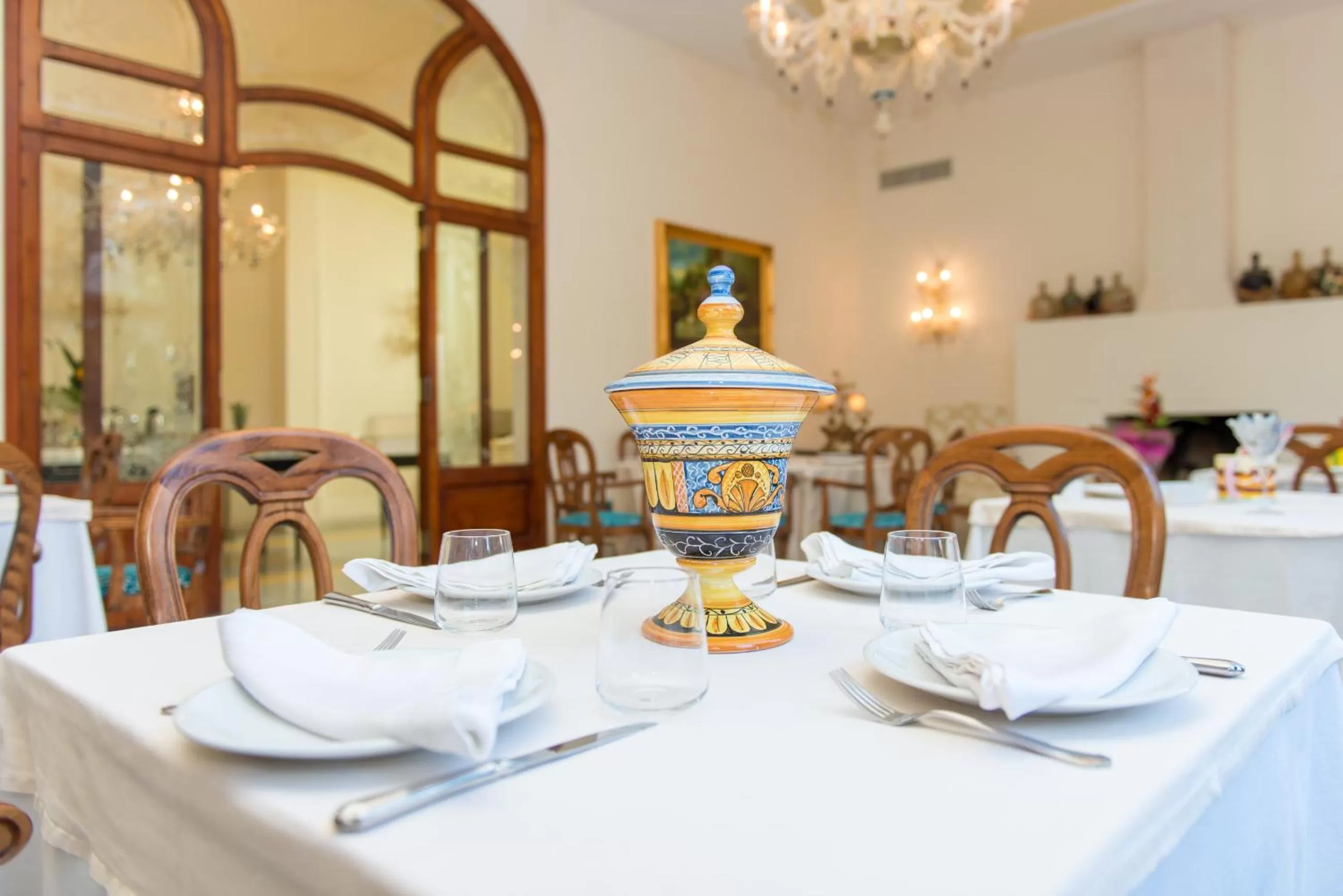 Restaurant/places to eat in Grand Hotel Di Lecce