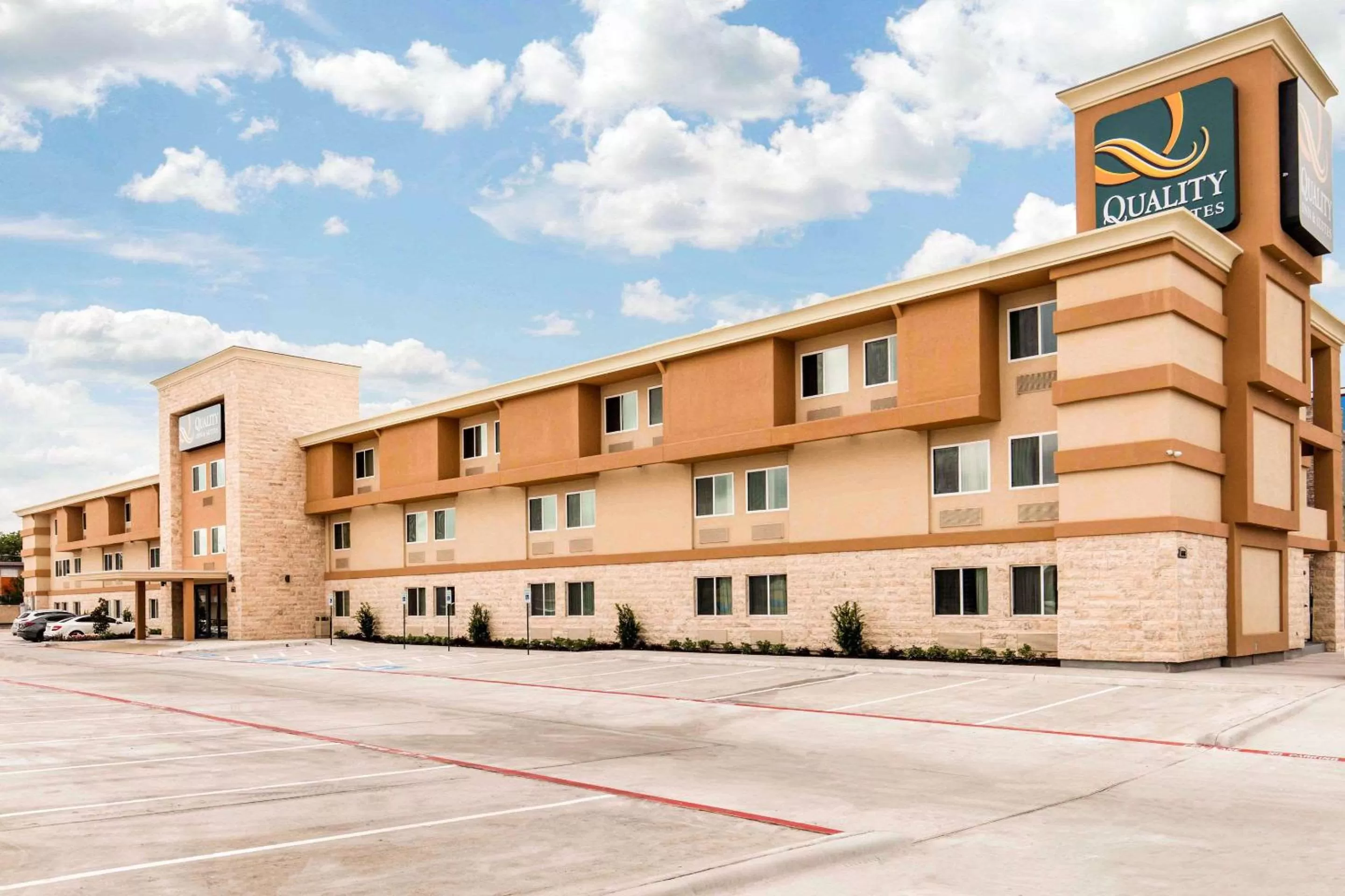 Property building in Quality Inn & Suites Plano