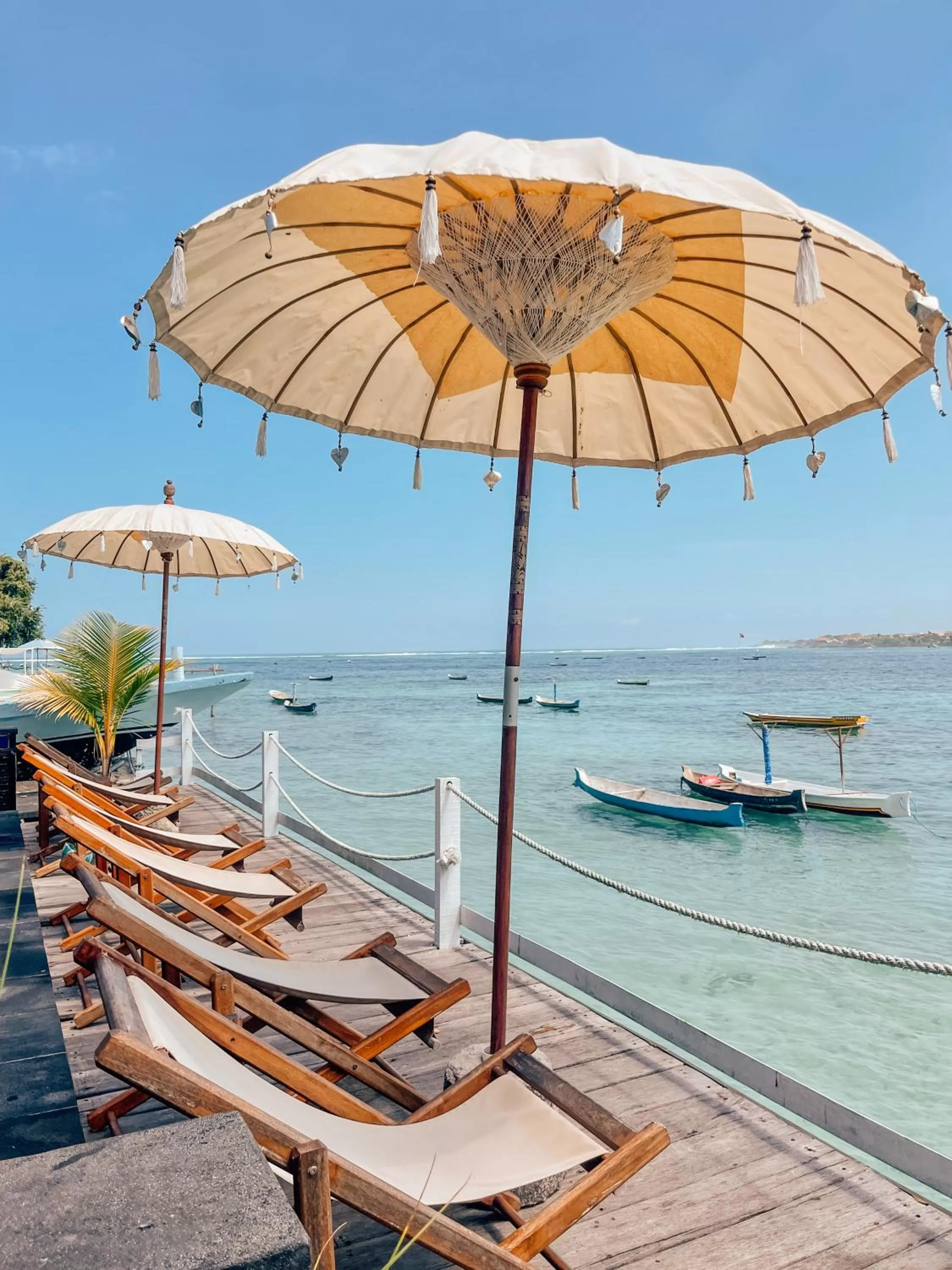Beach in Aurora Beach View