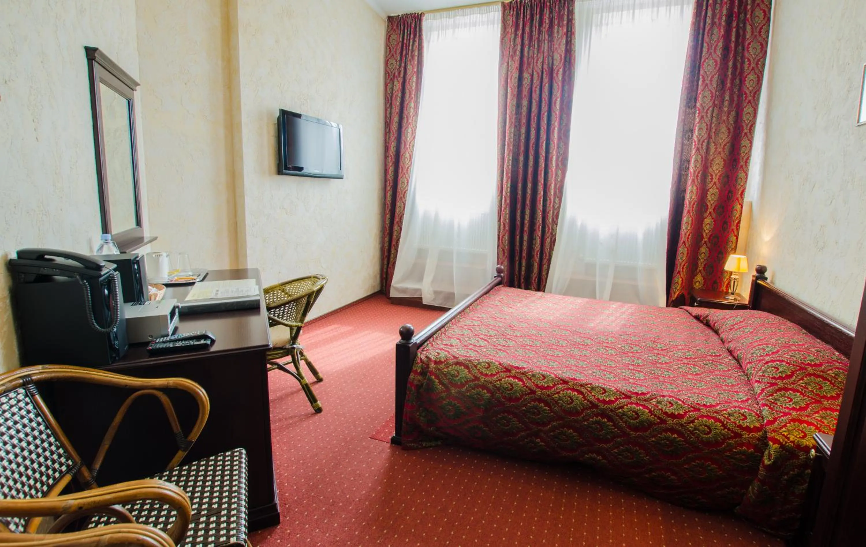 Photo of the whole room, Bed in Boutique Hotel Monte Kristo