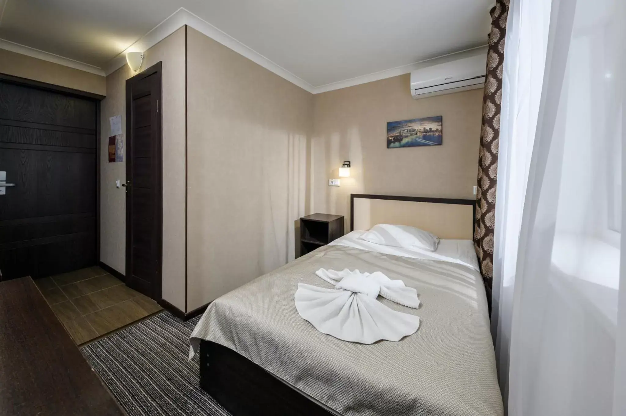 Comfort Single Room in Hotel Nivki Comfort Single Room in Hotel Nivki