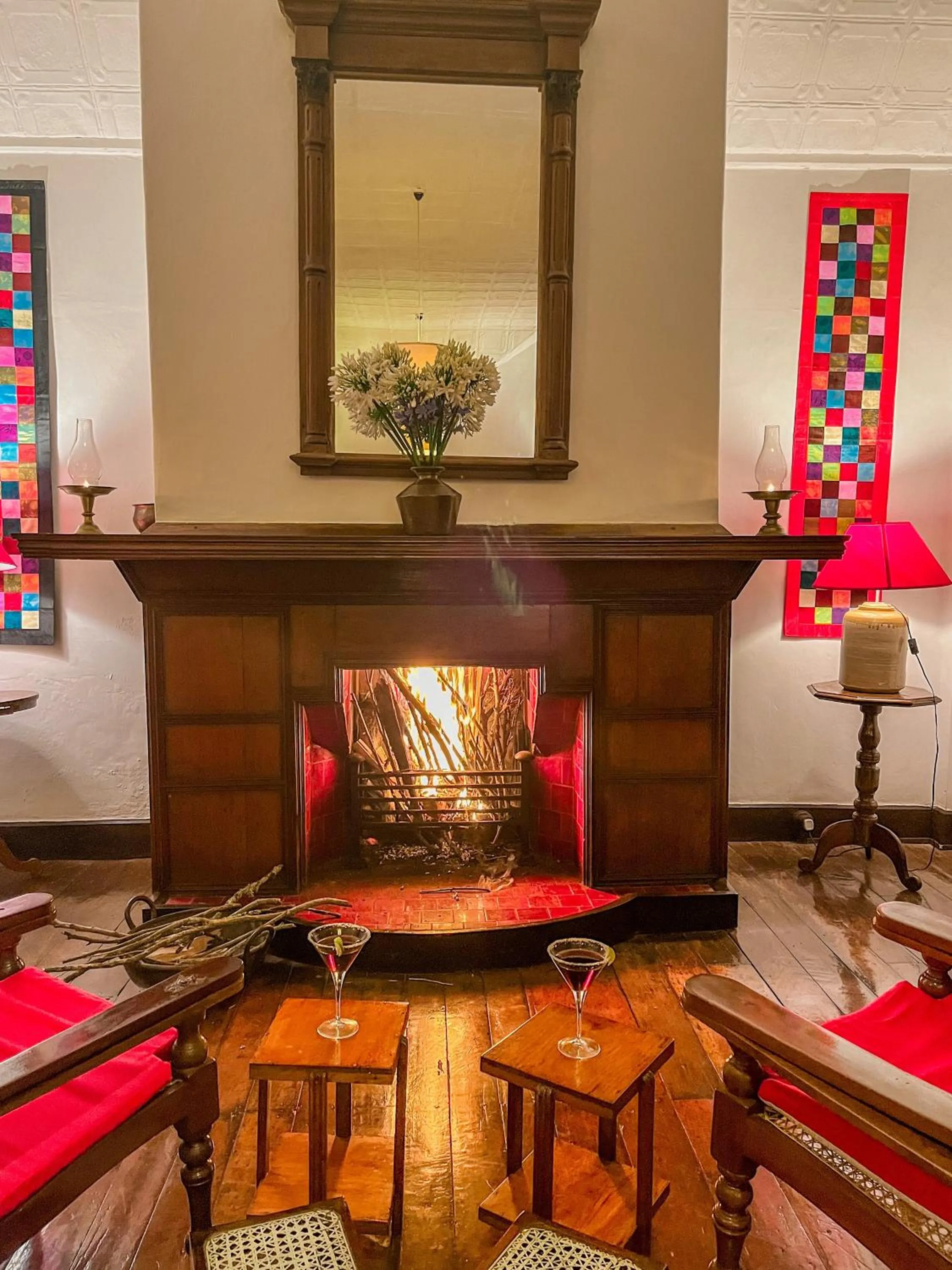 Living room in Scottish Planter Bungalow- Thema Collection