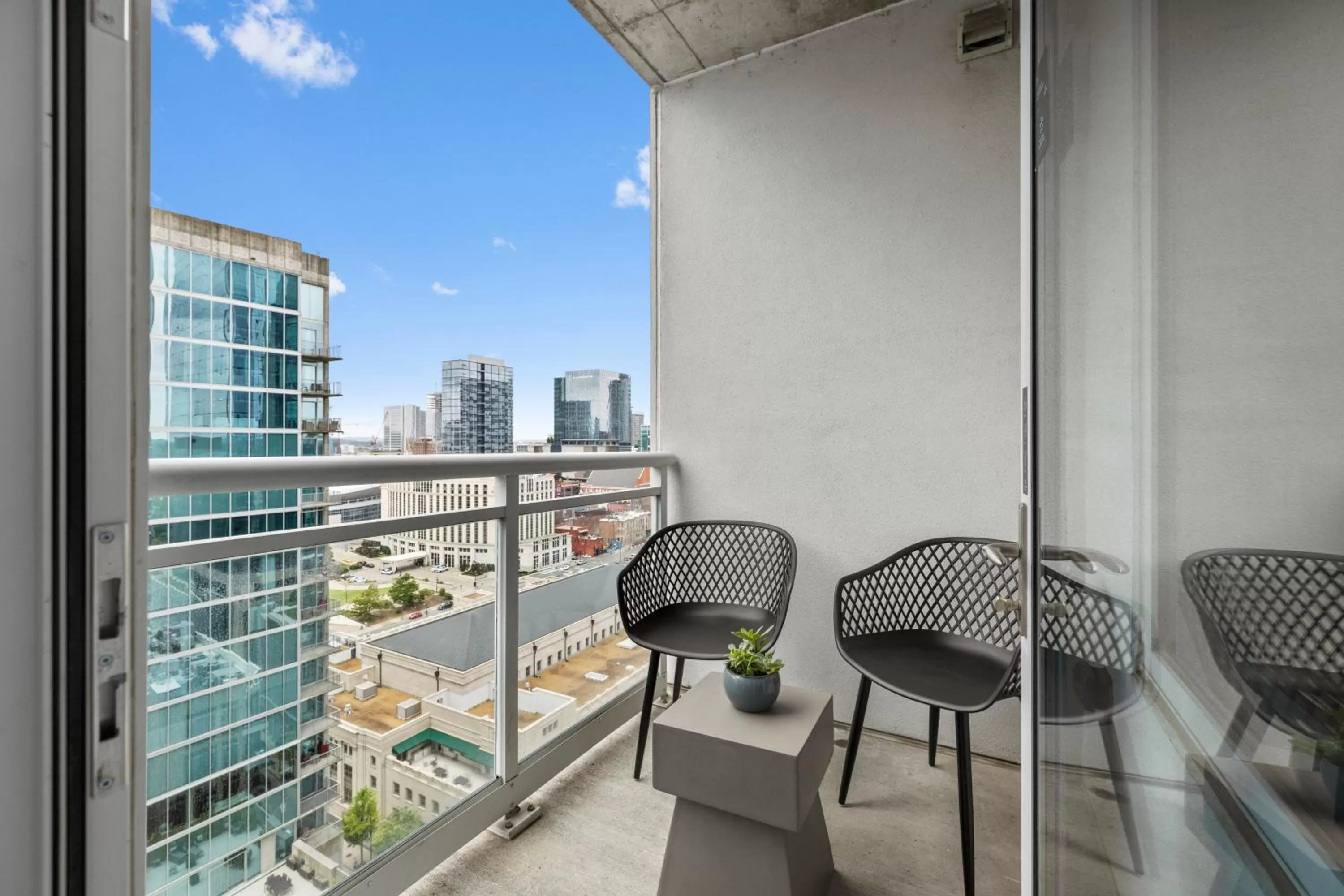 Balcony/Terrace in Placemakr Premier SoBro