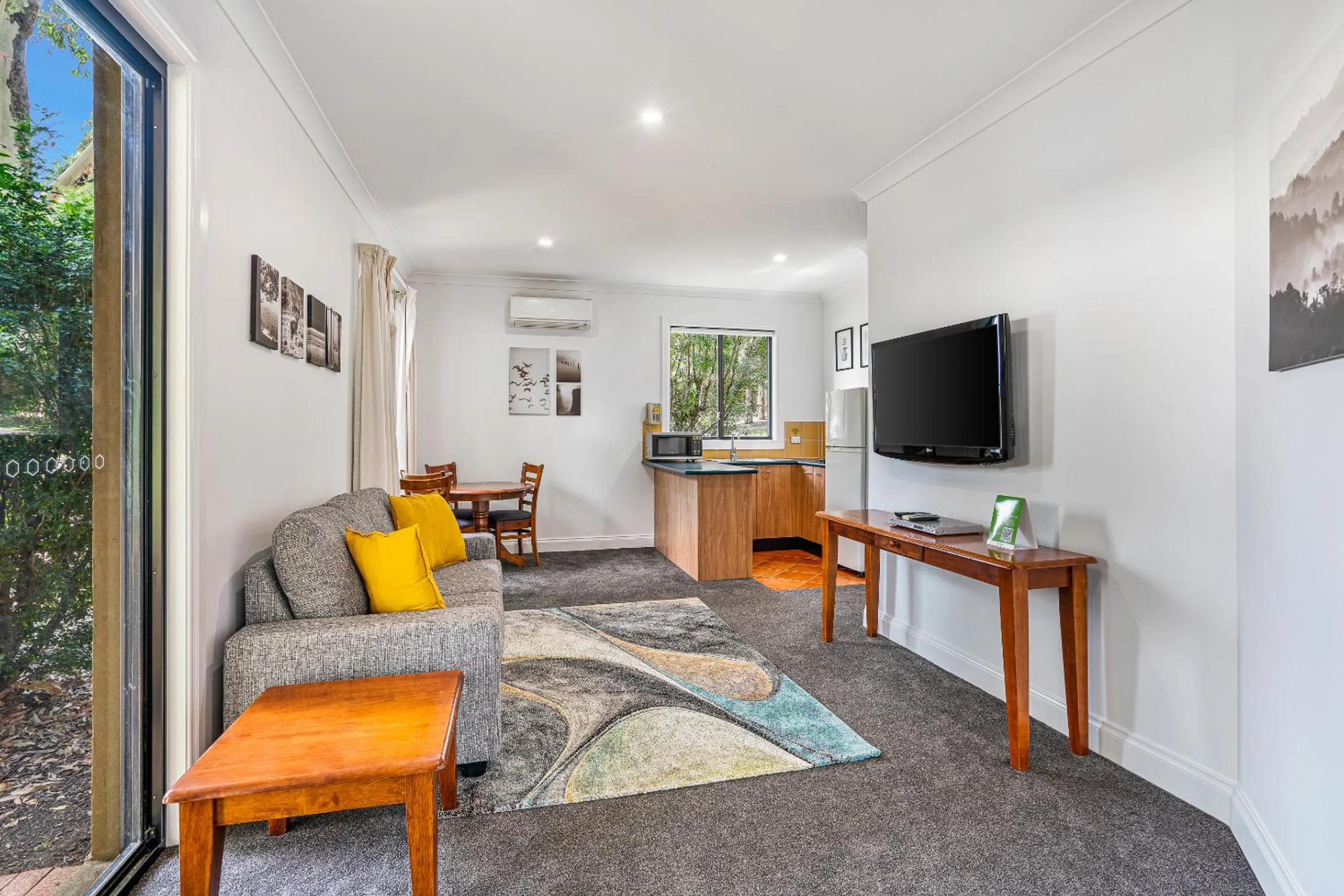 Property building in Leisure Inn Pokolbin Hill