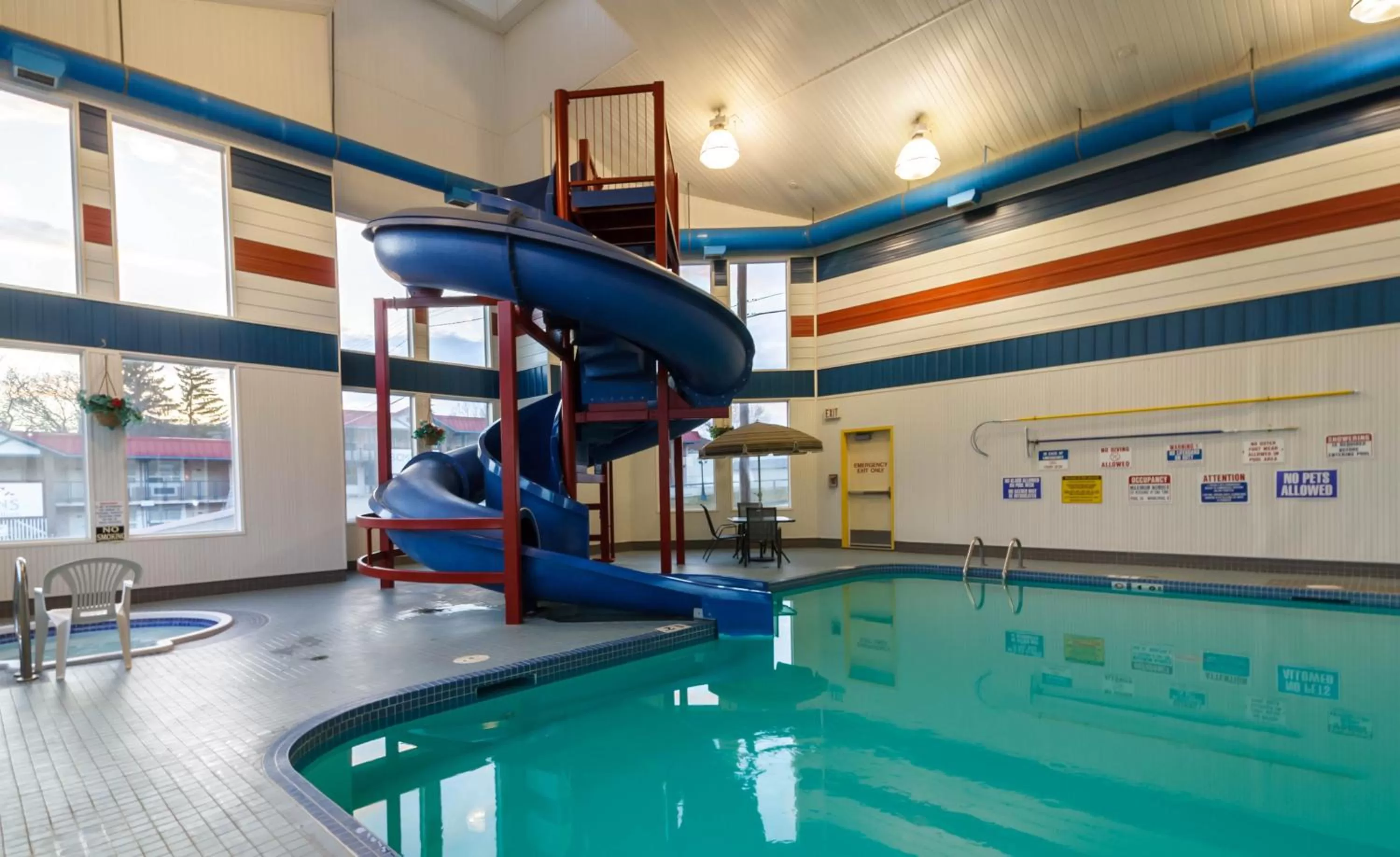 Swimming pool in BCMInns - Peace River