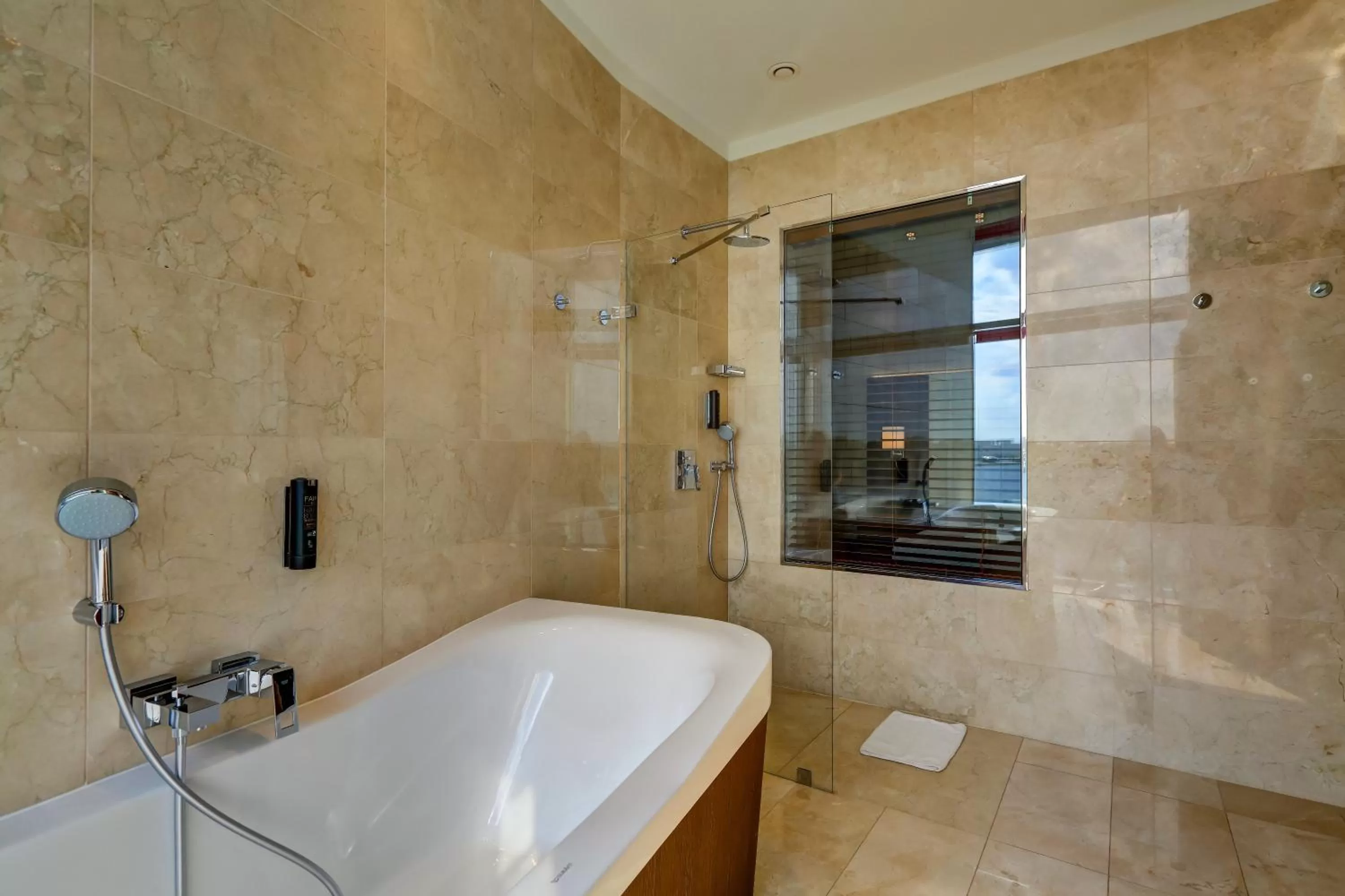 Bathroom in Copernicus Toruń Hotel