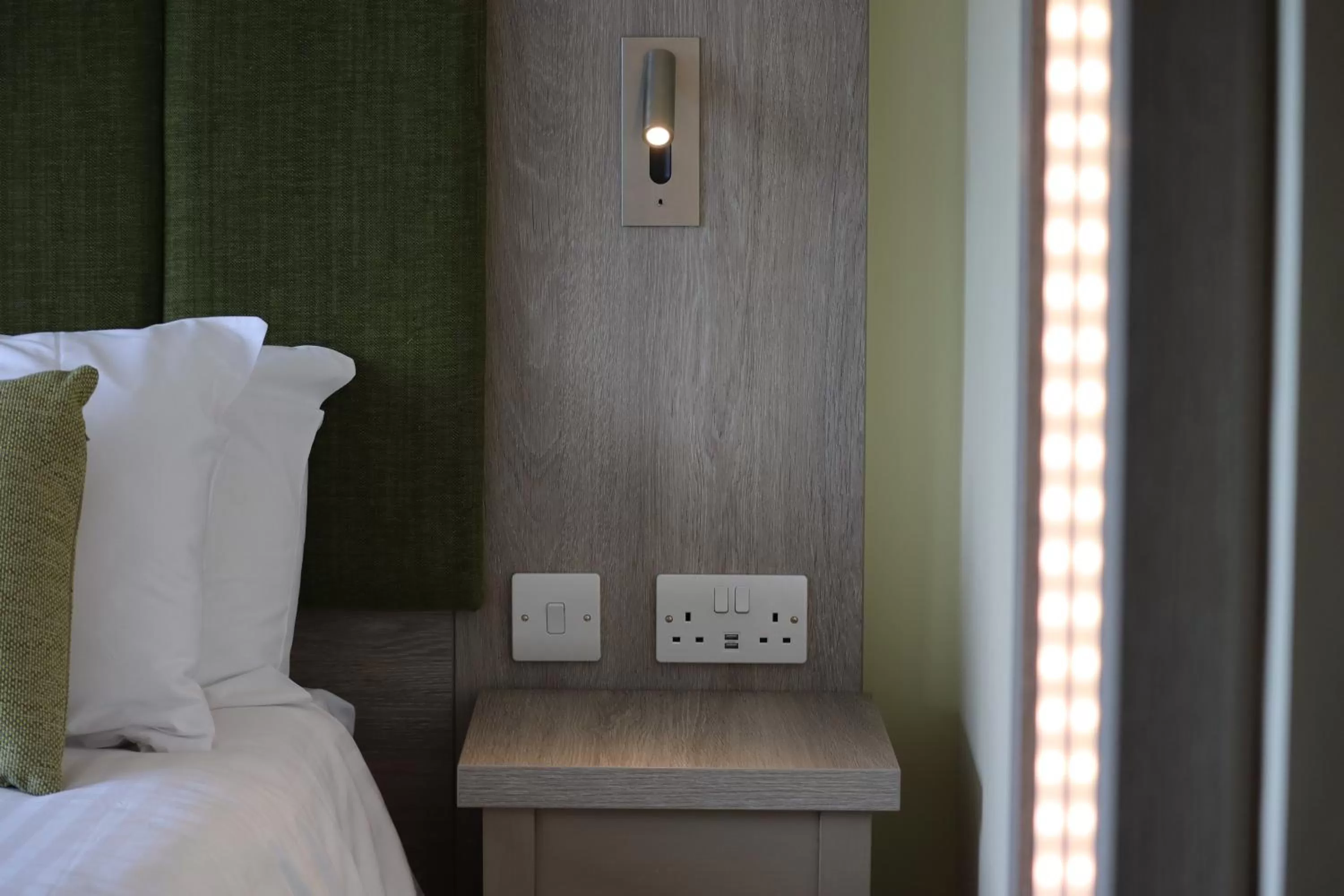 Bed in Hellidon Lakes Hotel