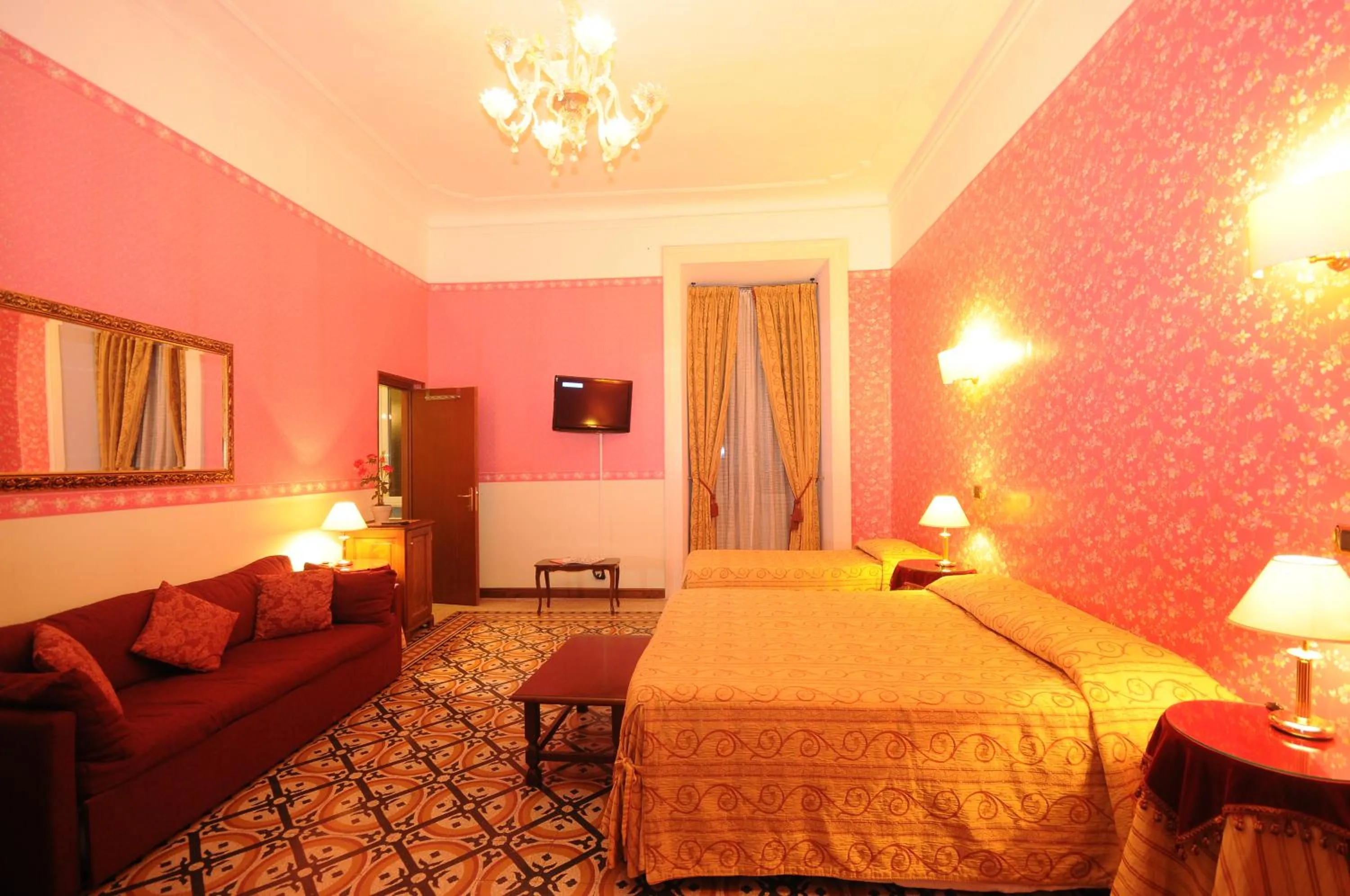 Photo of the whole room, Bed in Hotel Sweet Home