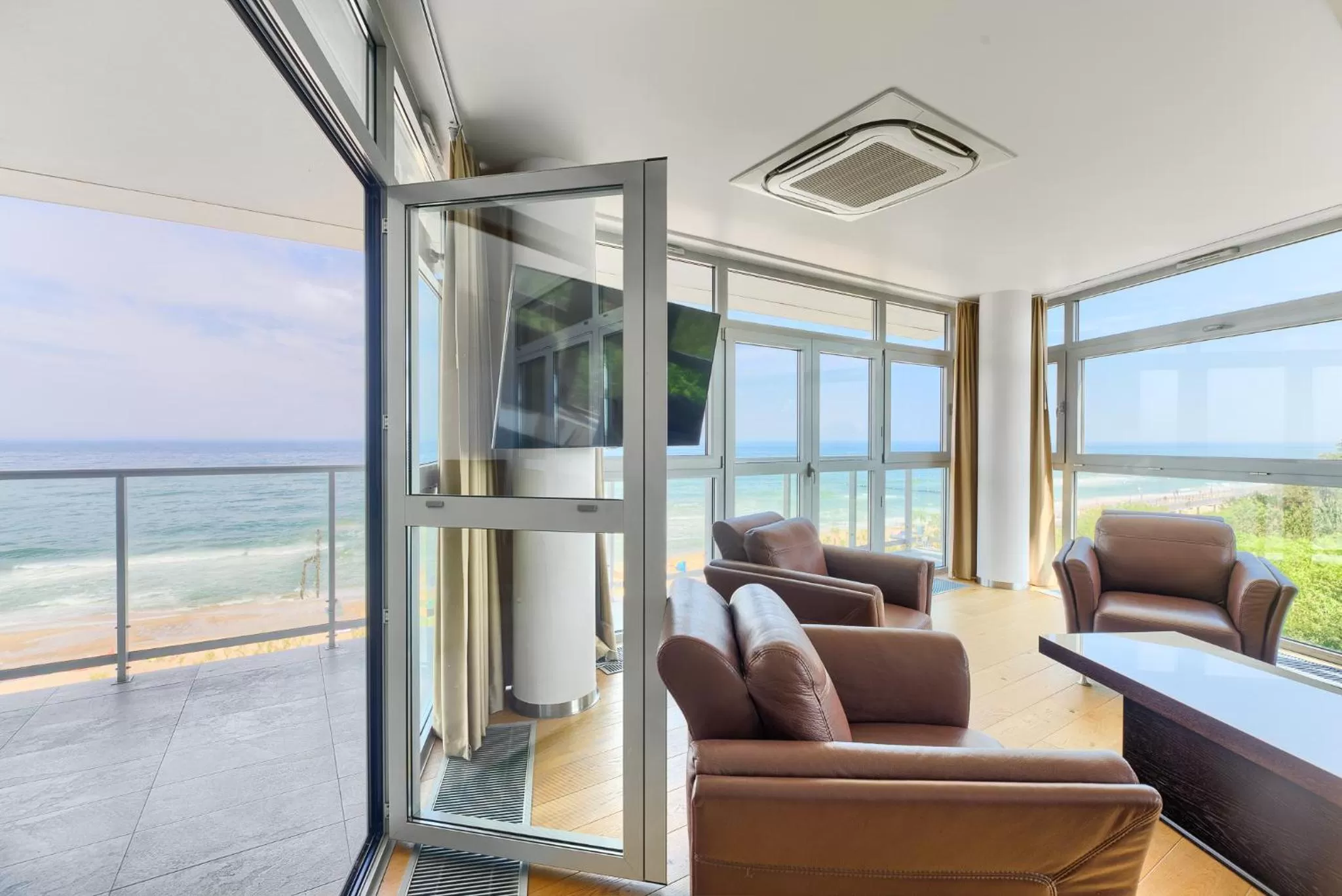 Communal lounge/ TV room, Sea View in Dune Resort Mielno - A