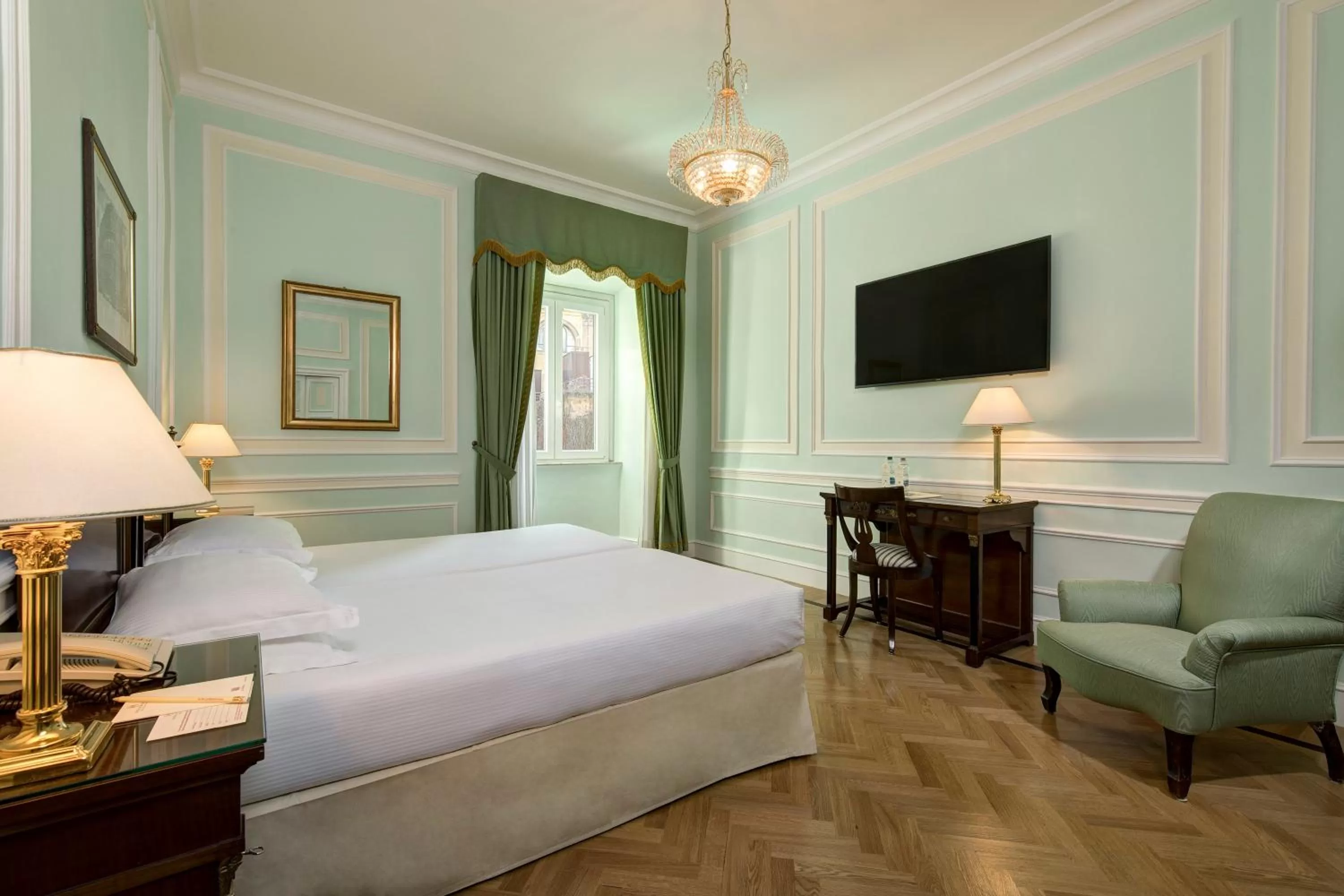 Bedroom, Bed in Hotel Quirinale