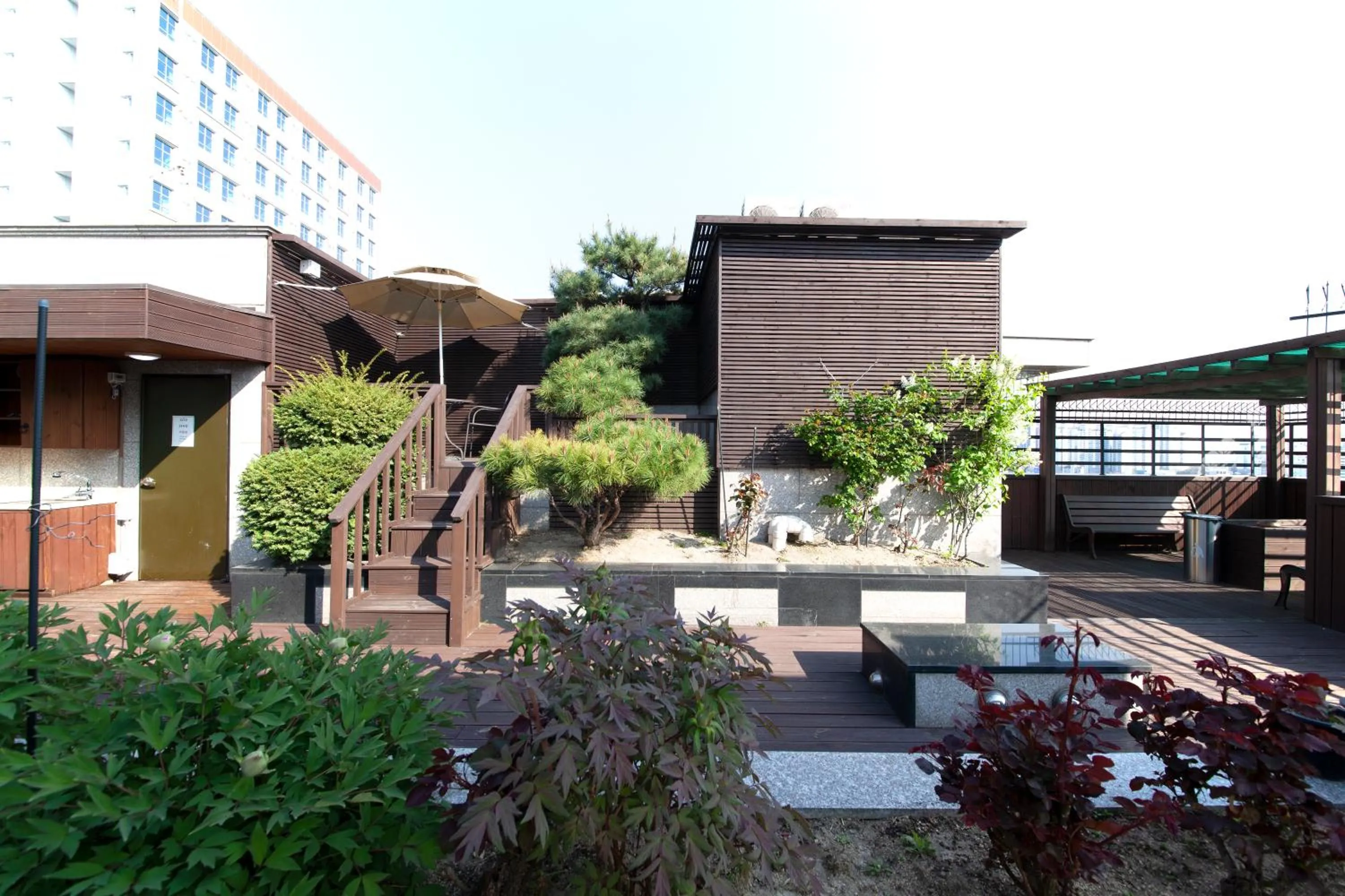 Property building in K-Grand Hostel Dongdaemun