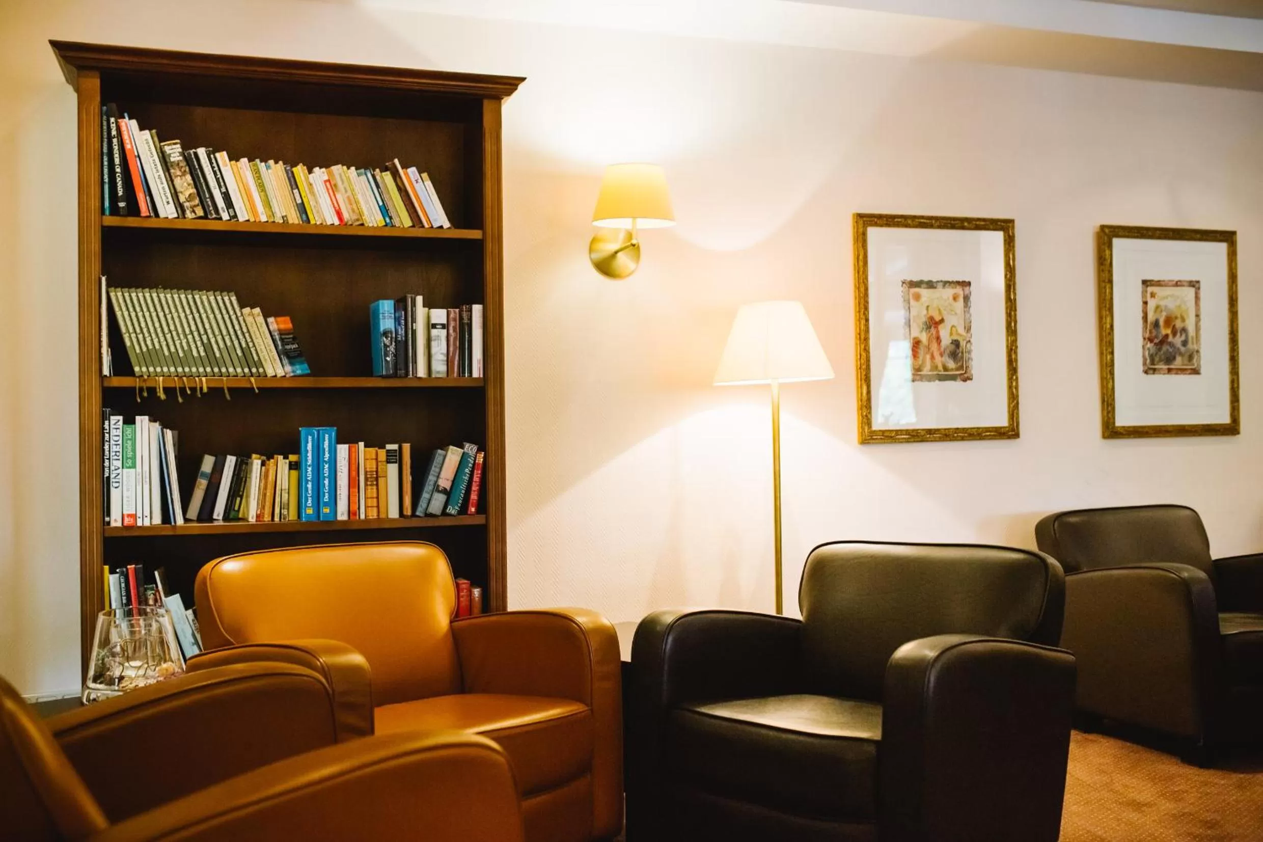 Library in REGIOHOTEL Berghotel Ilsenburg - #Panoramablick #Wellness #Wallbox #GroßesAbendbuffet