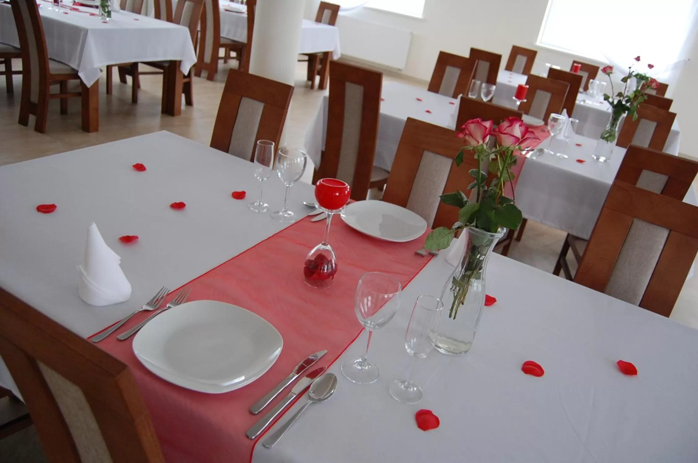 Restaurant/places to eat in Przystanek Czapla