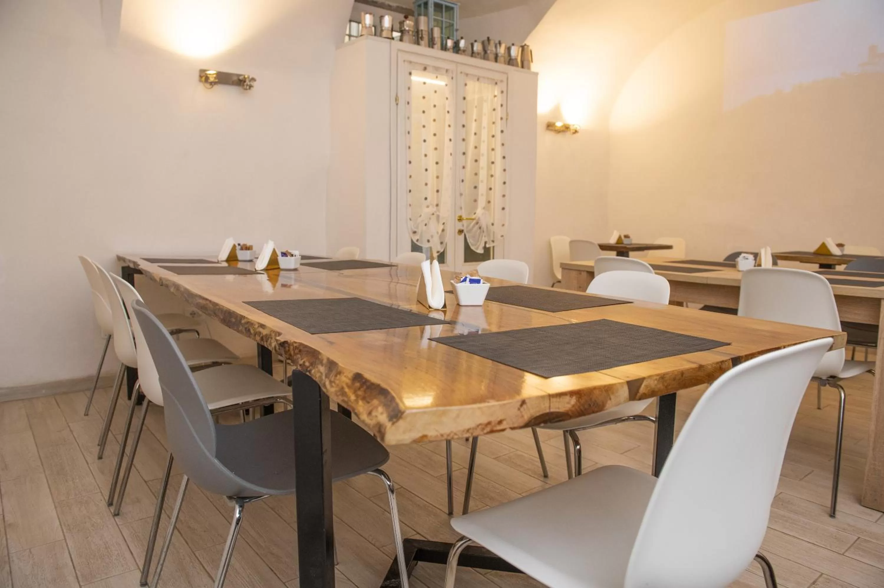 Breakfast in Palazzo Rivola