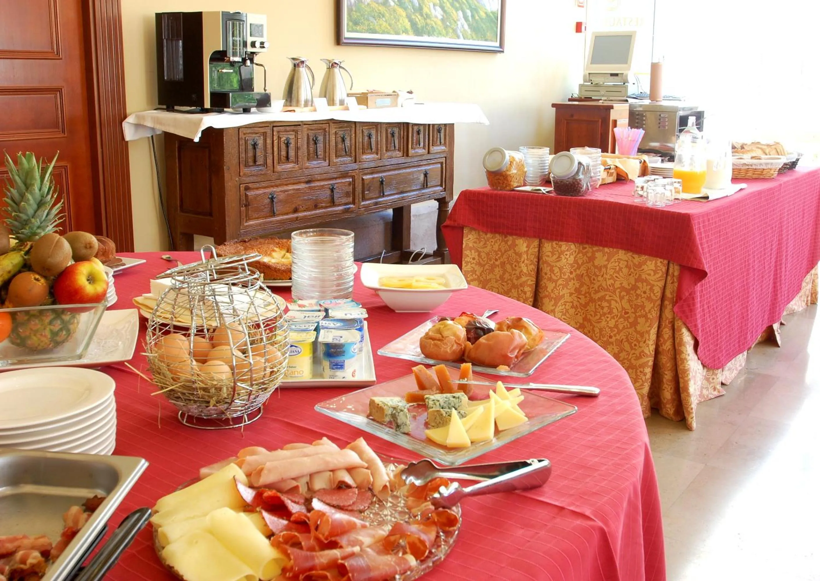 Restaurant/places to eat in Arcea Gran Hotel Pelayo