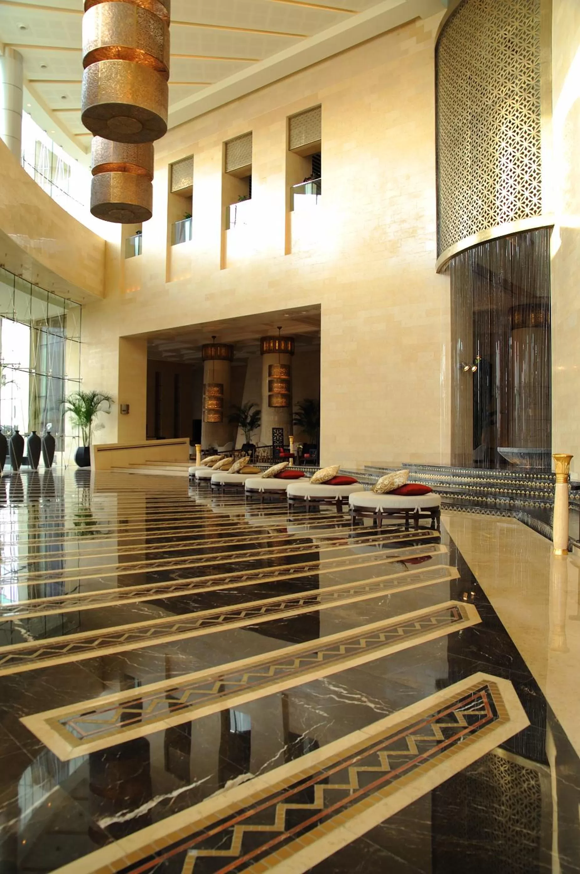 Lobby or reception in Raffles Dubai