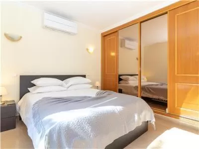 Bed in Vila Castelo Parque