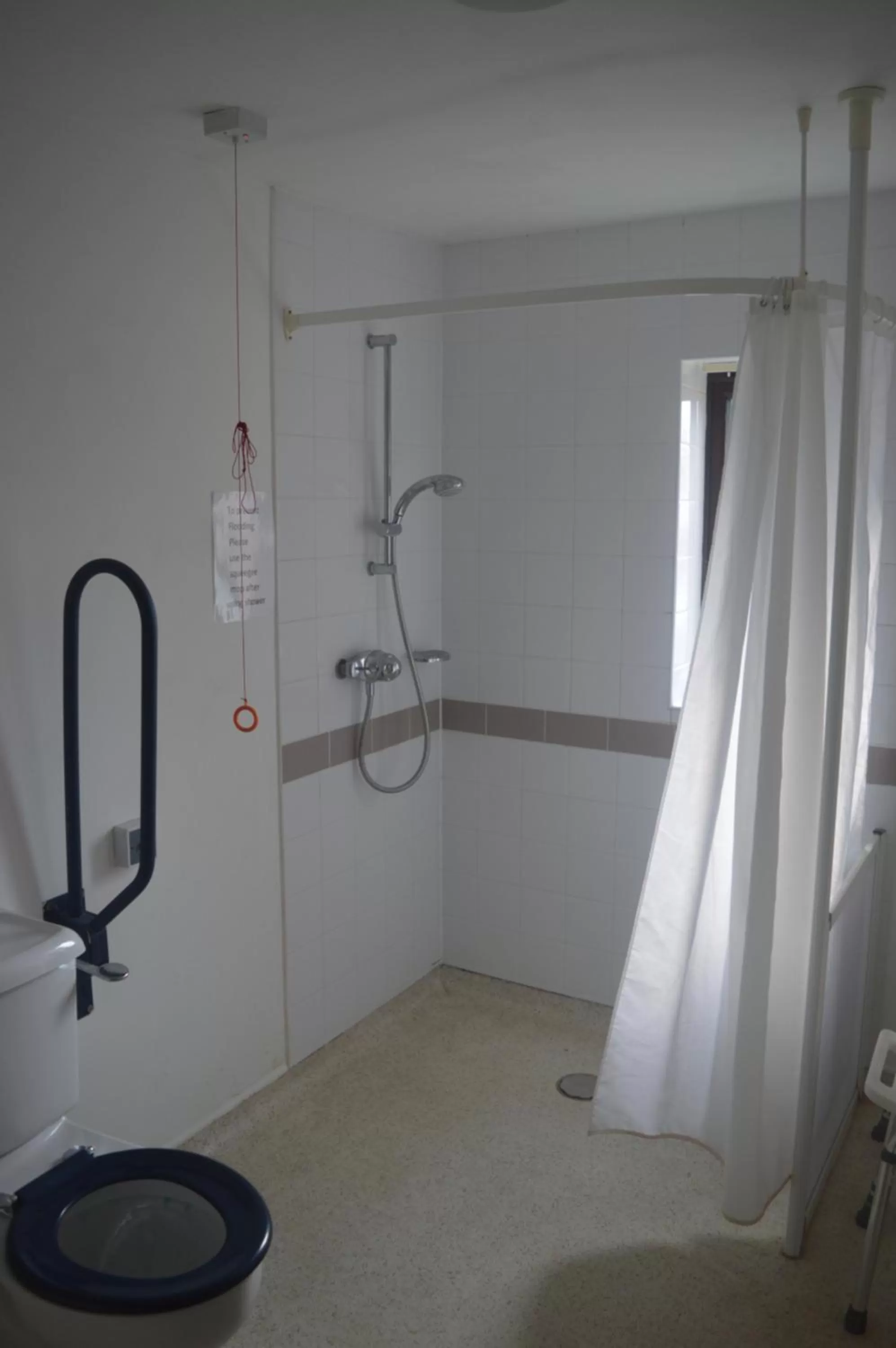 Bathroom in The Queen Victoria