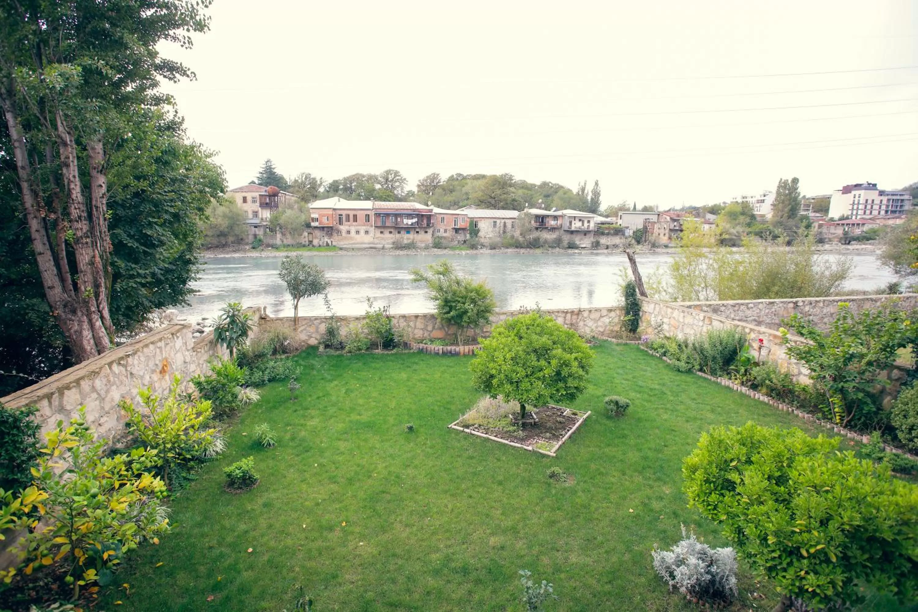 Garden in Hotel Paradise Road