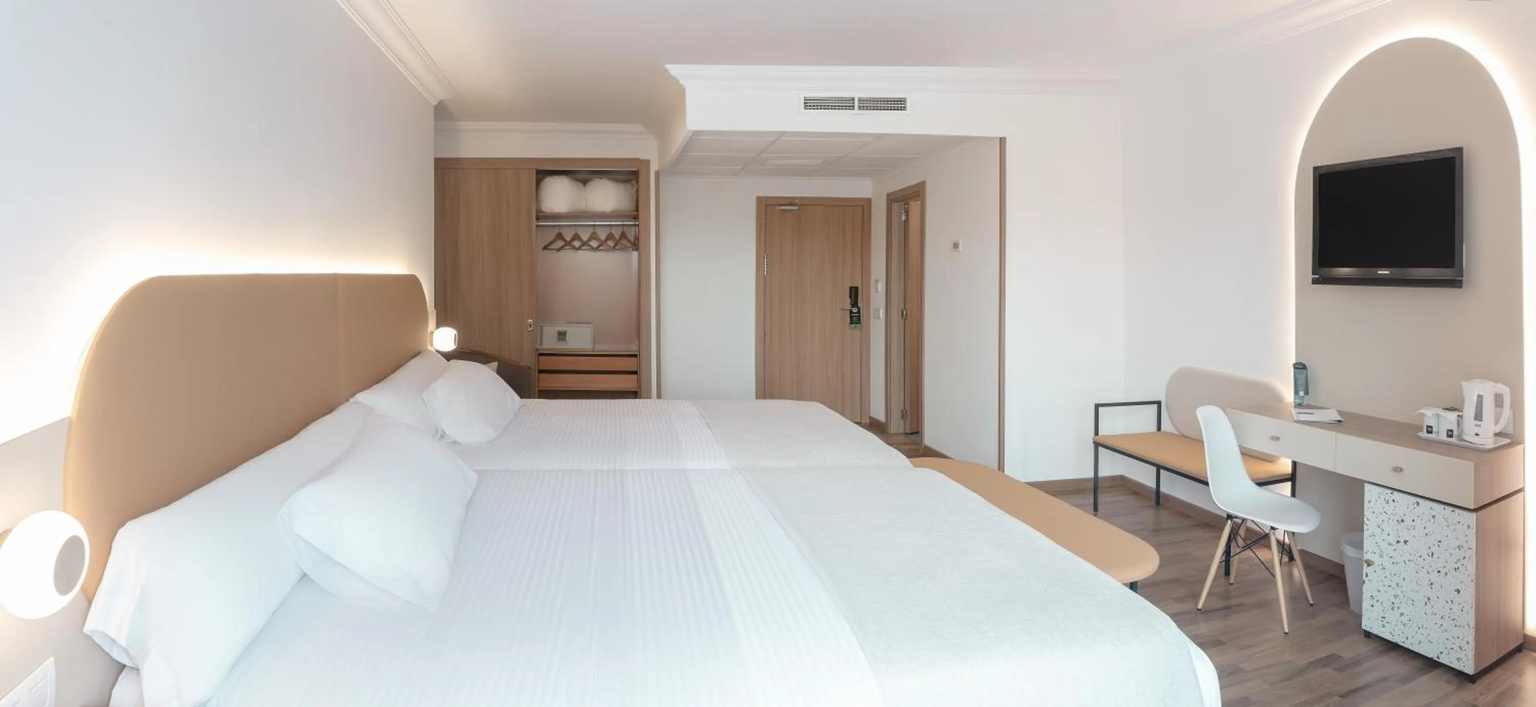 Bed in Hotel RH Victoria & Spa 4 Sup