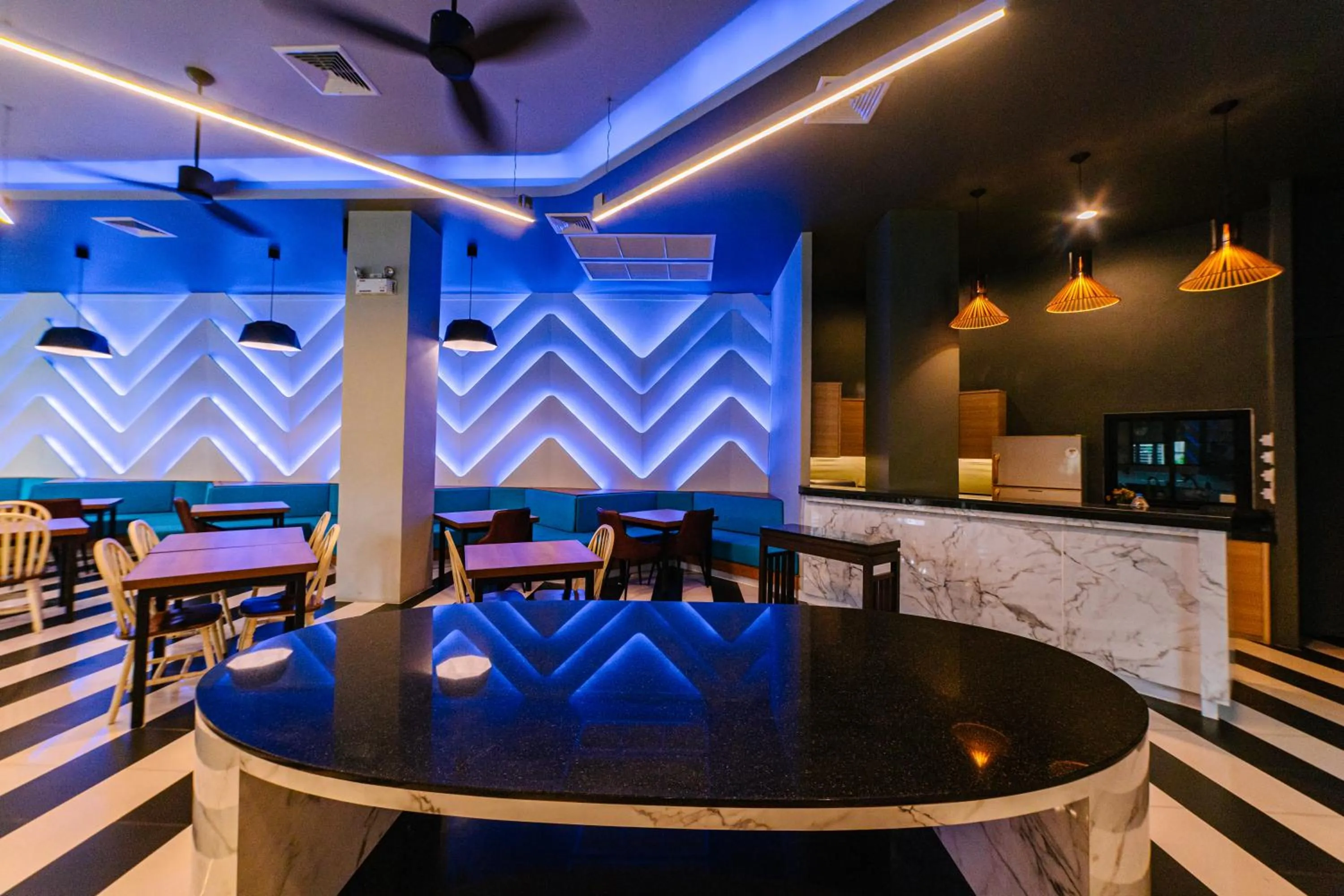 Restaurant/places to eat in Ratana Hotel Sakdidet, PHUKET TOWN