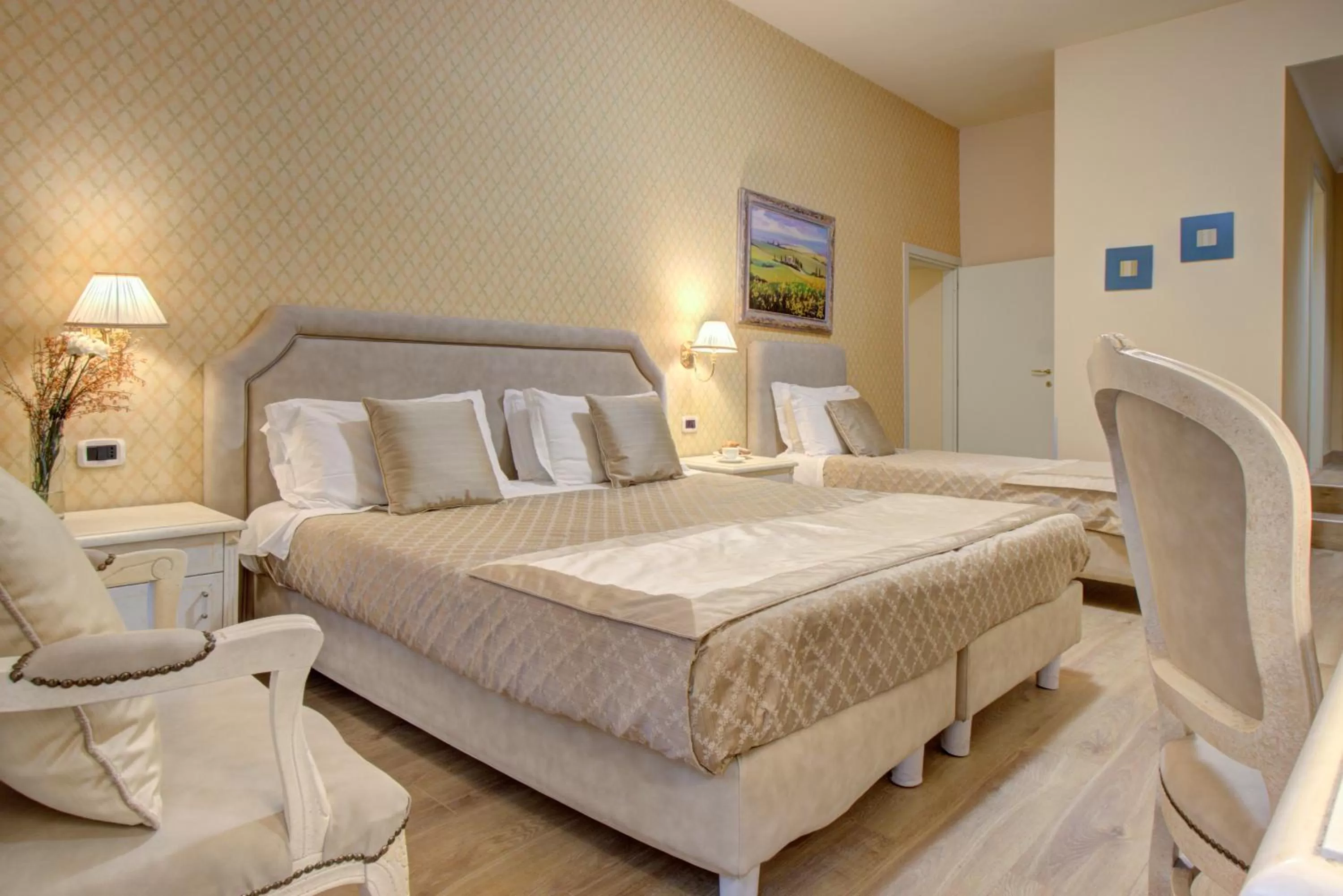 Bedroom, Bed in Hotel La Locanda