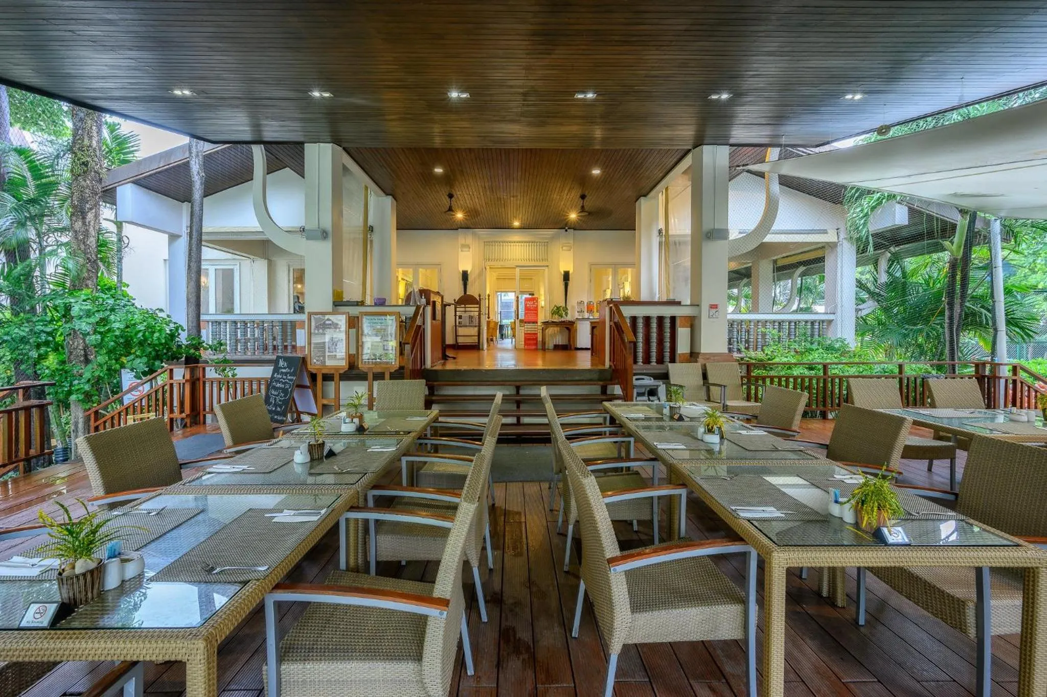 Restaurant/places to eat in Centara Kata Resort Phuket