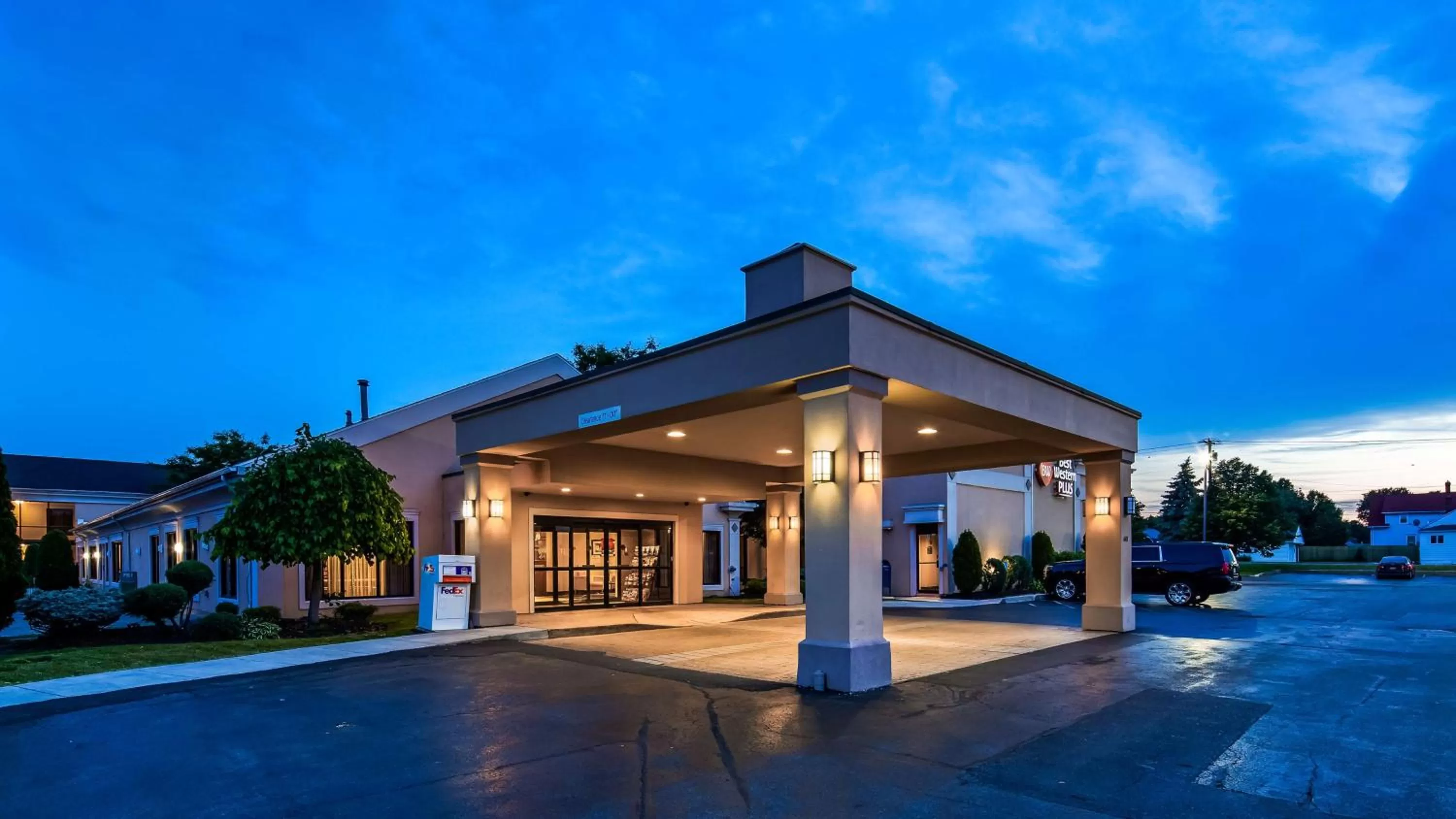 Property building in Best Western Galleria Inn & Suites