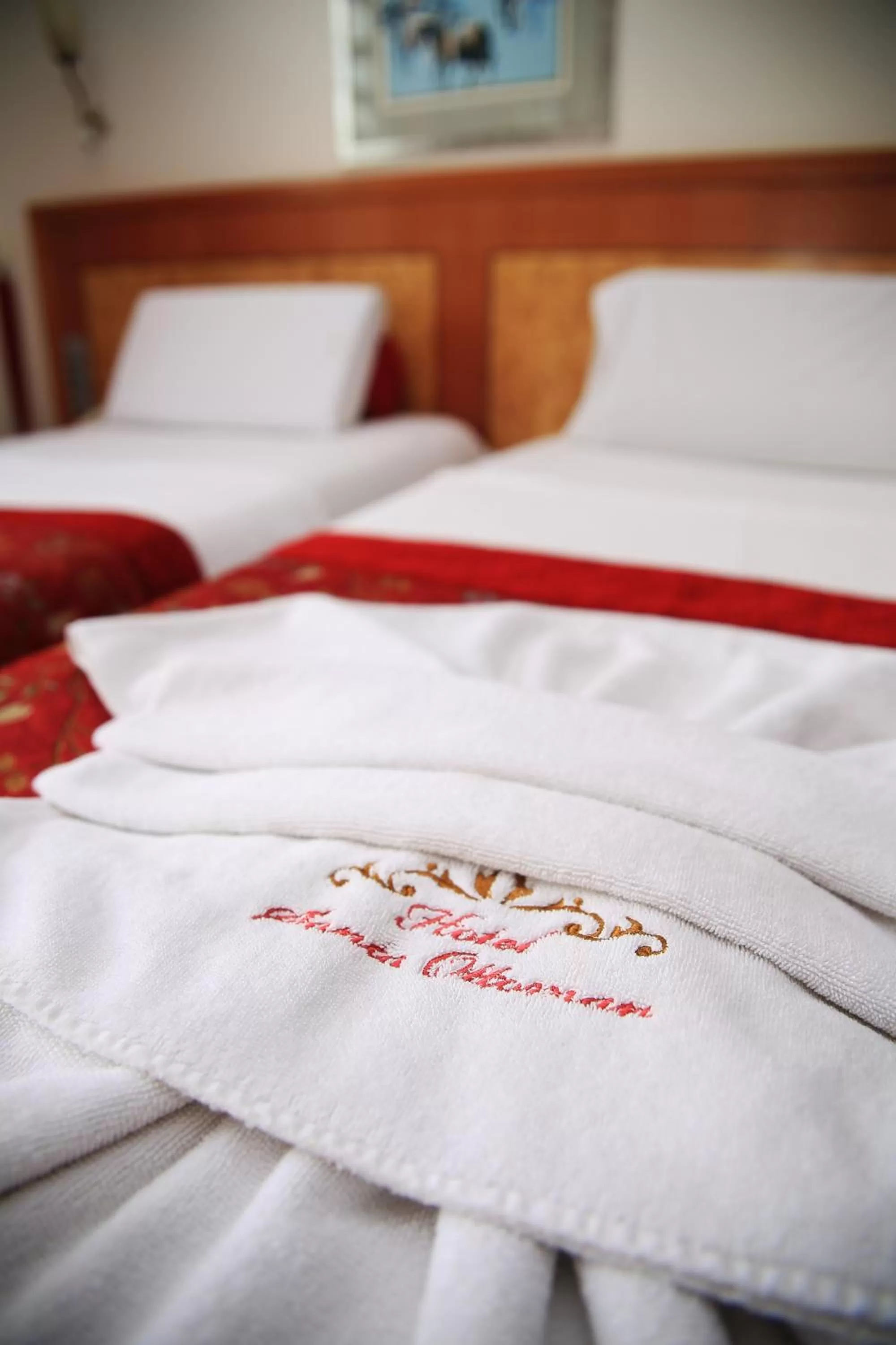 Bed in Santa Ottoman Hotel