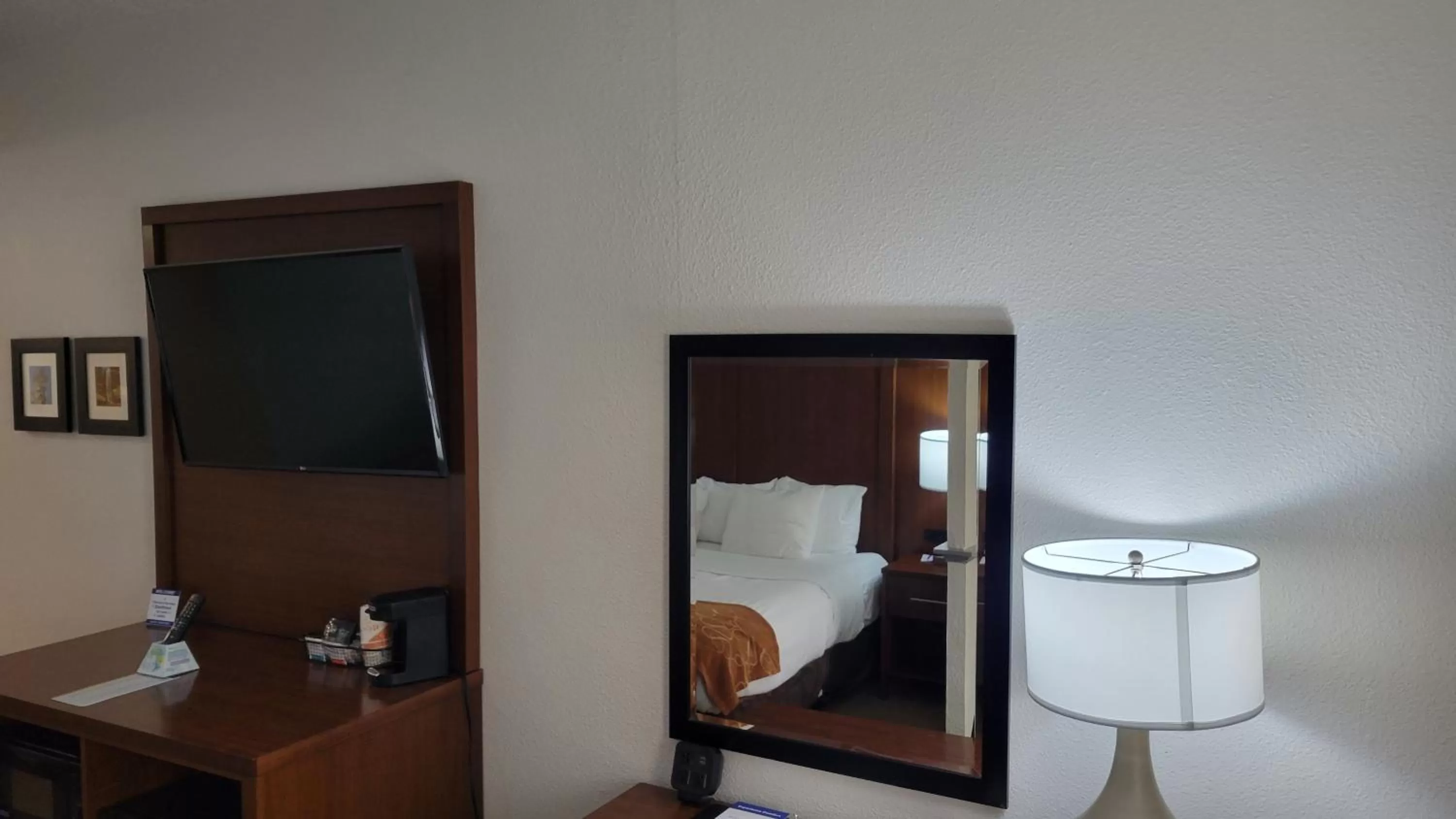 Photo of the whole room in Comfort Suites Cumming-Atlanta near Northside Hospital Forsyth