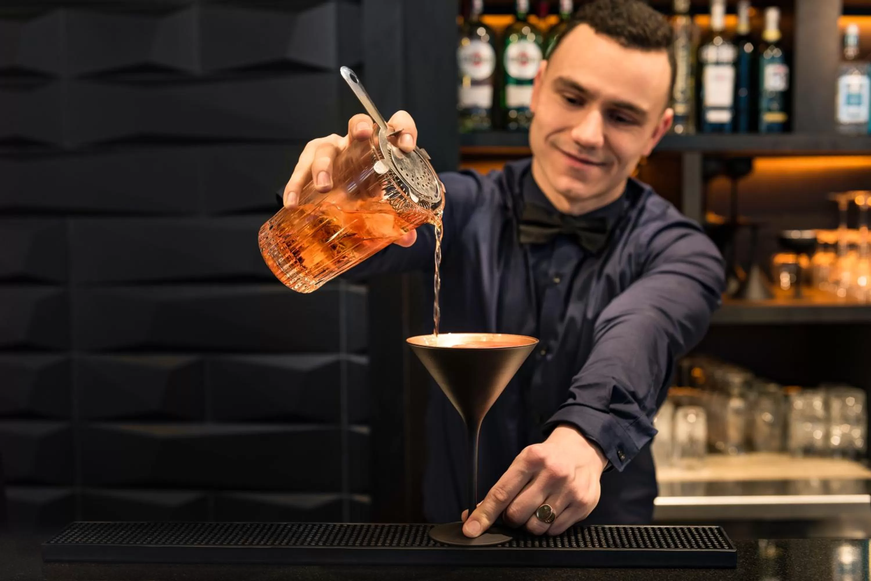 Lounge or bar in Pullman Paris La Défense