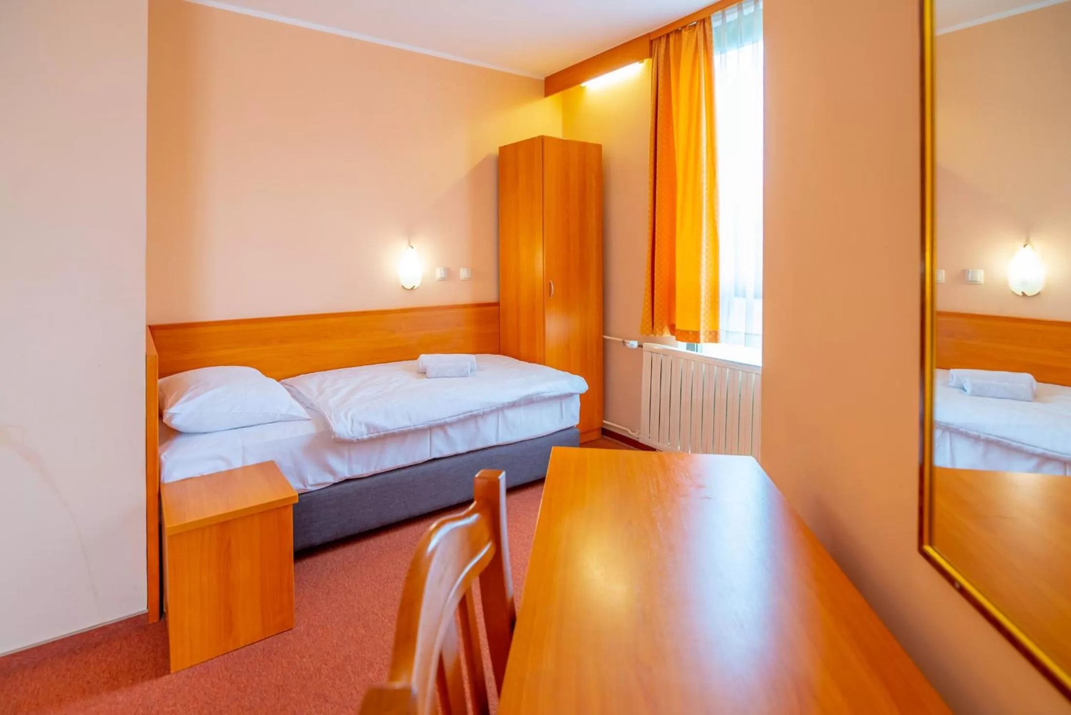 Bedroom, Bed in Hotel Park