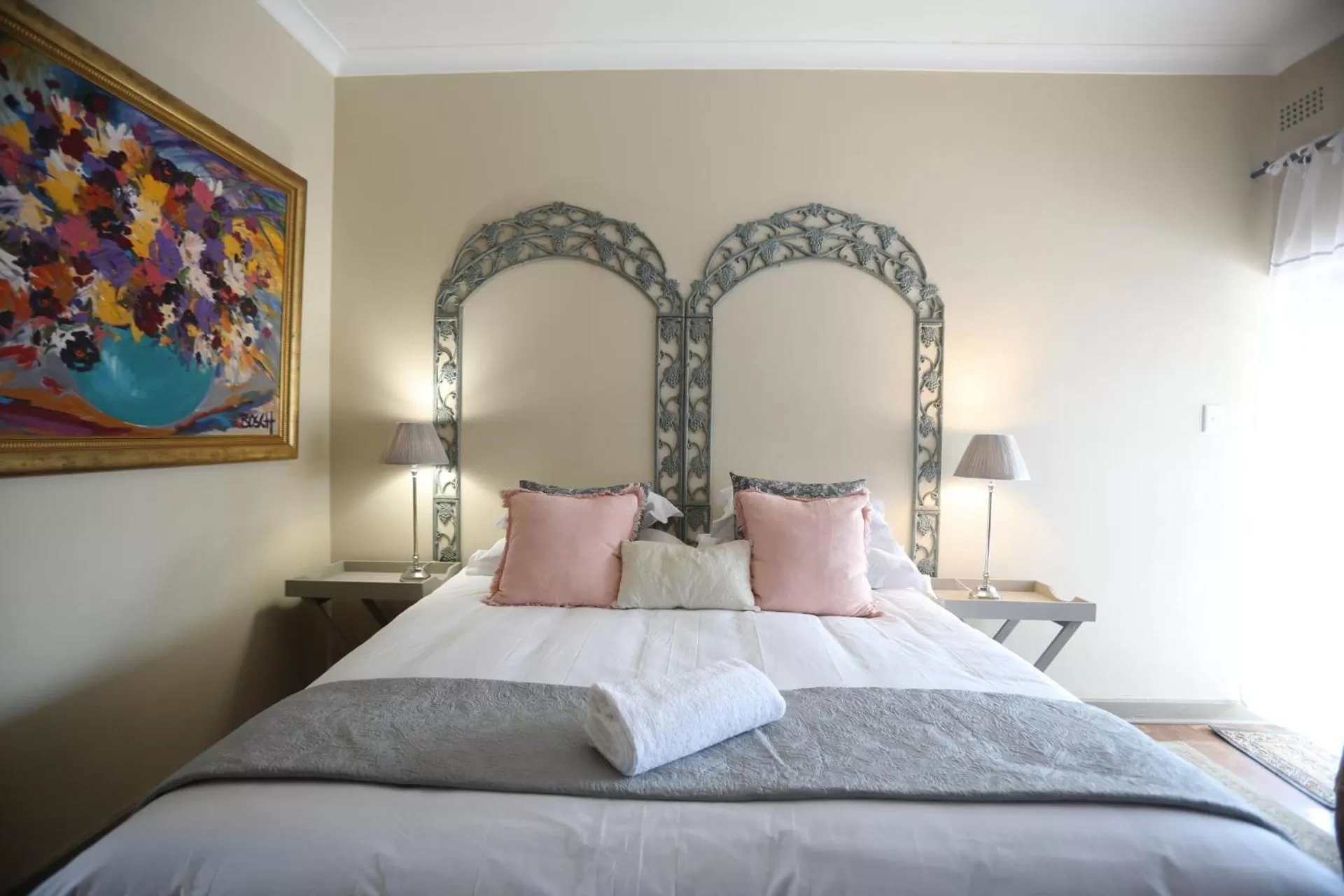 Bed in Ben's Bed and Breakfast