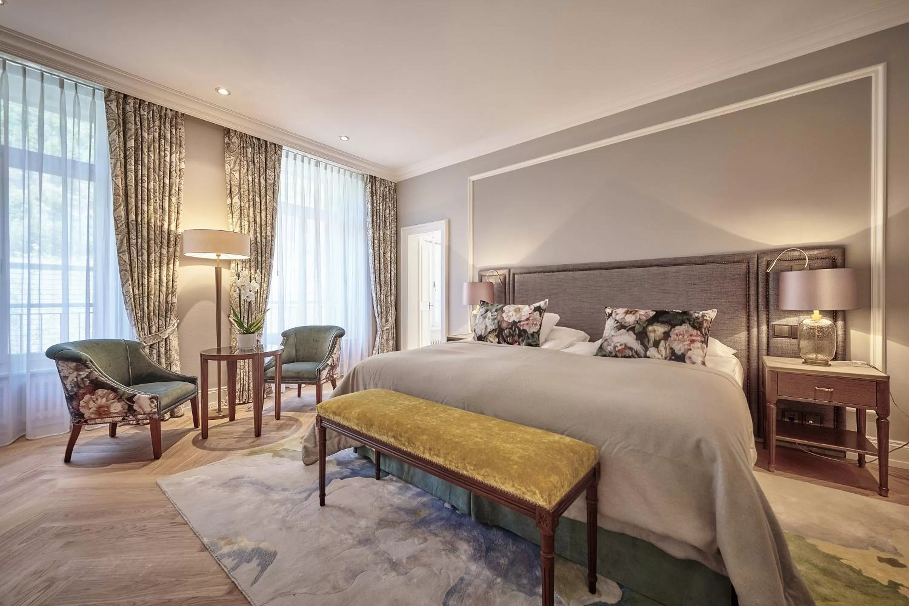 Photo of the whole room, Bed in Victoria Jungfrau Grand Hotel & Spa